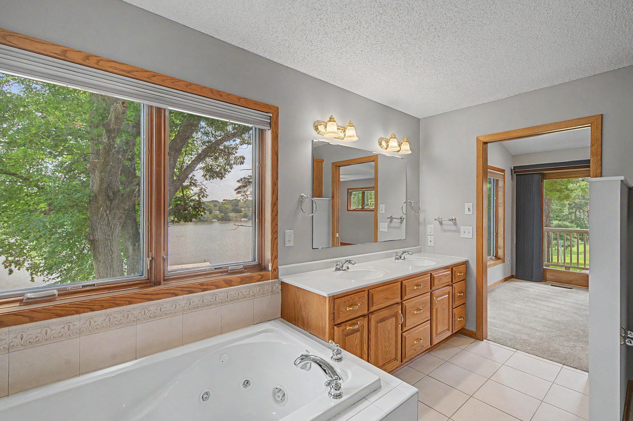 725 Bradford Avenue Property Photo 46
