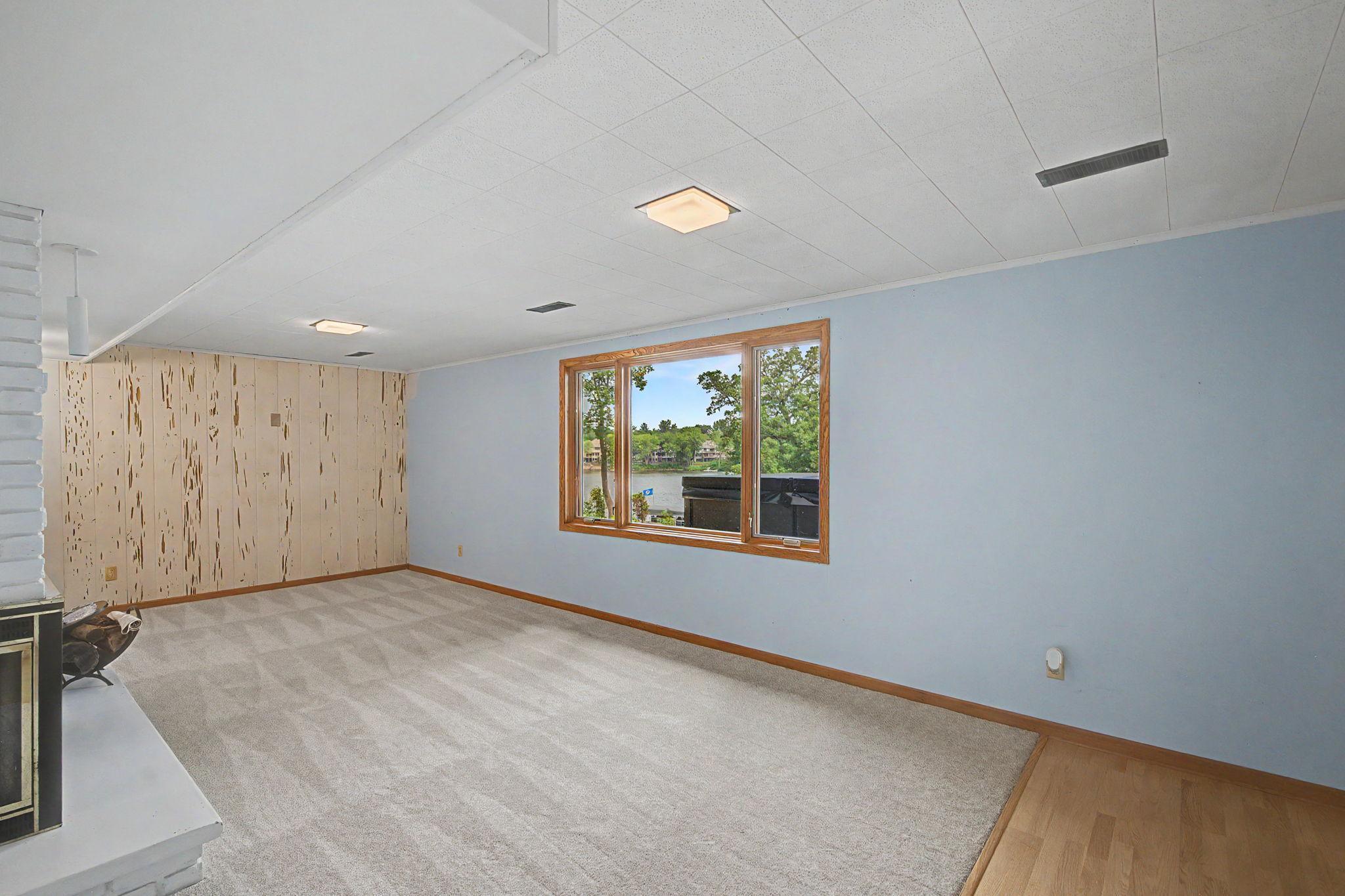 725 Bradford Avenue Property Photo 49