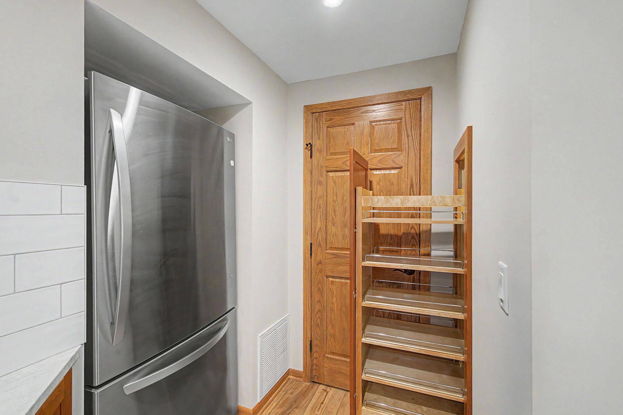 725 Bradford Avenue Property Photo 62