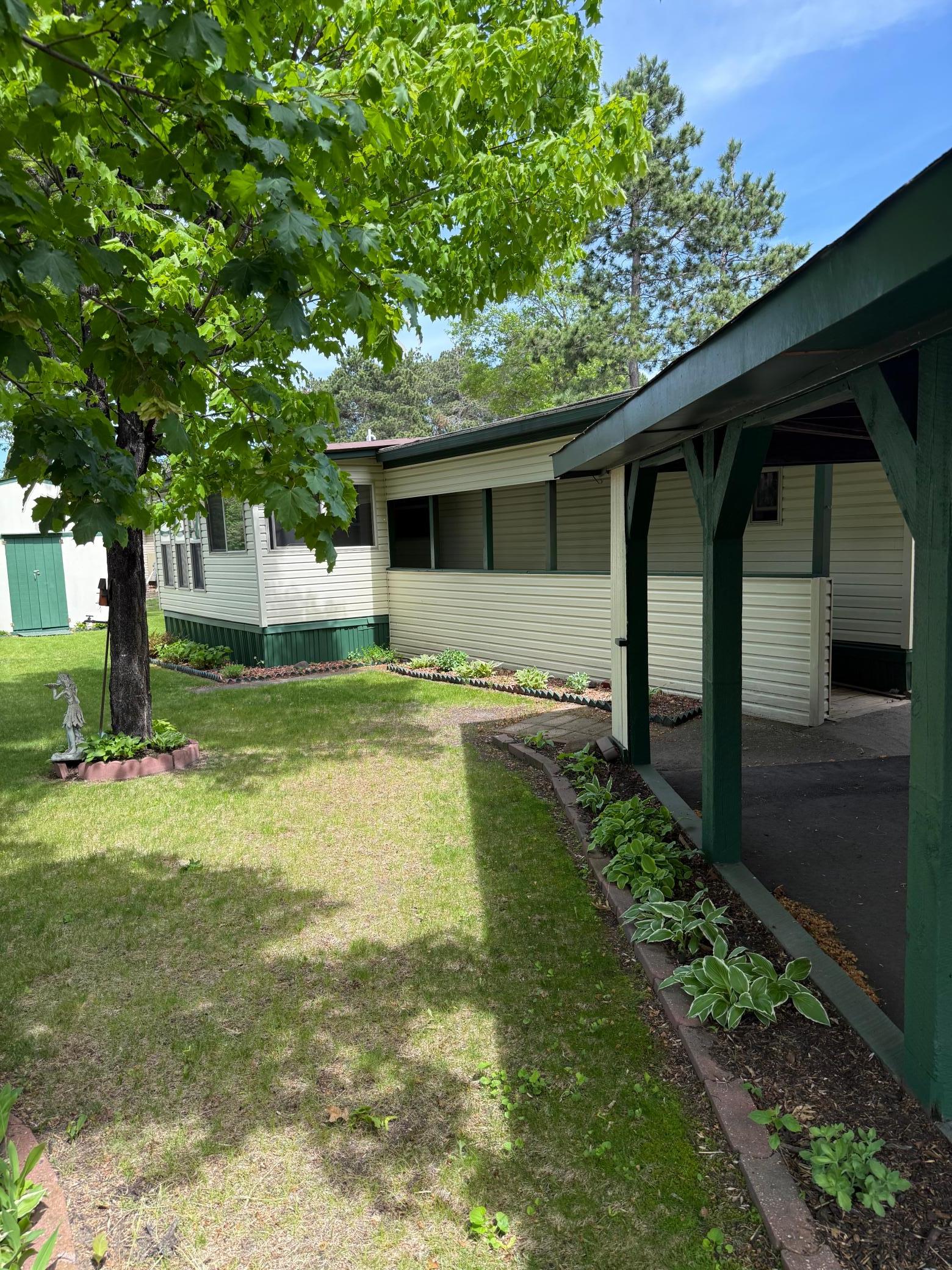 2130 White Pine Drive Property Photo 2