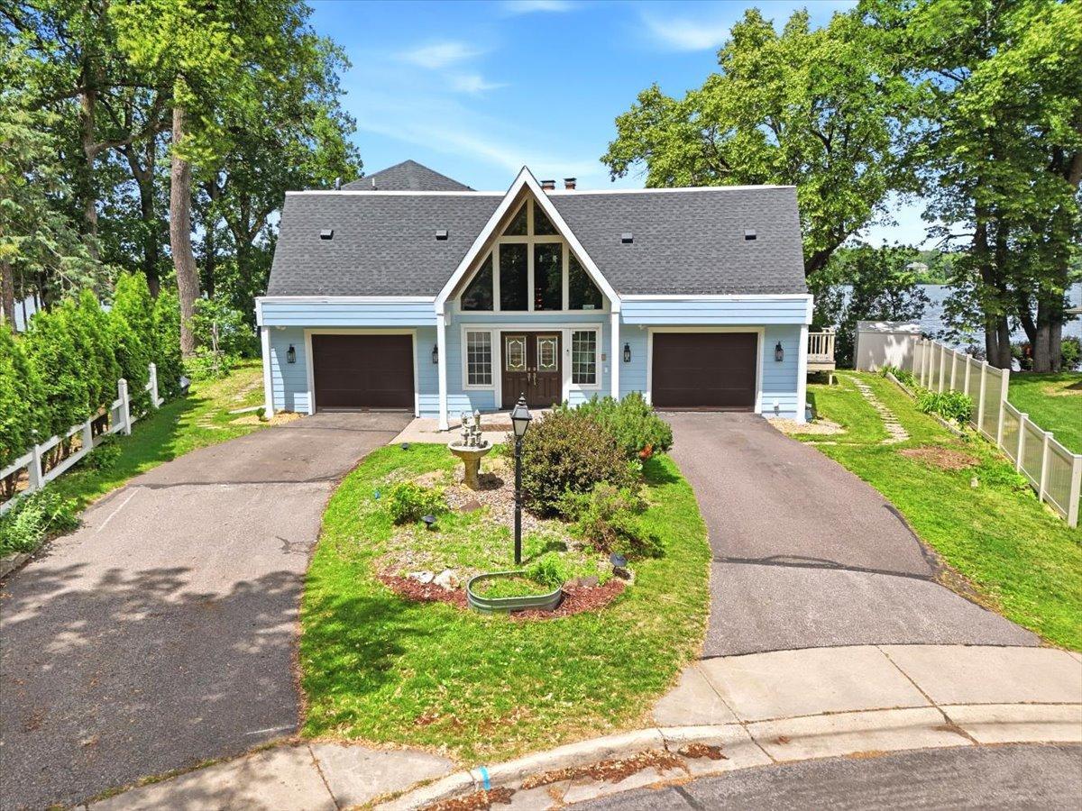 737 Carla Lane Property Photo 2