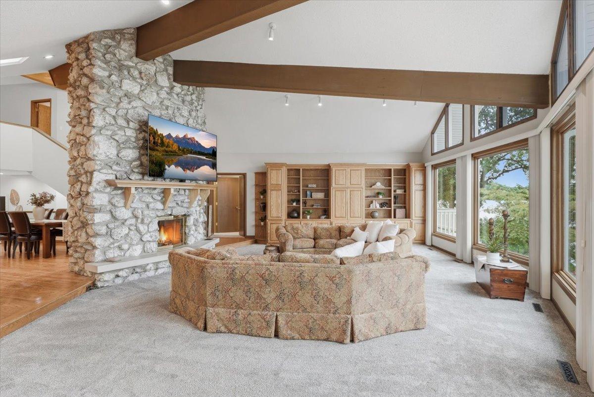 737 Carla Lane Property Photo 14