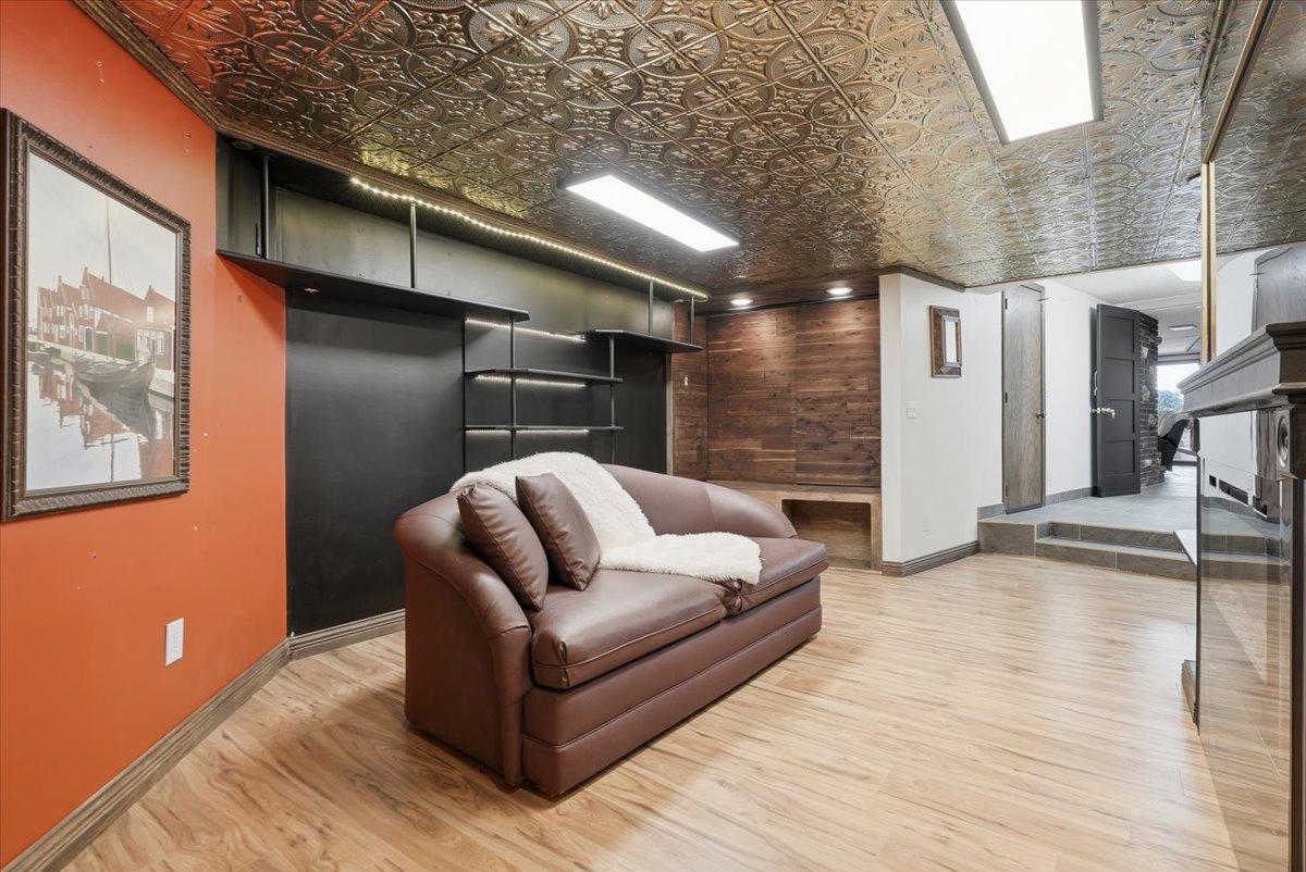 737 Carla Lane Property Photo 43