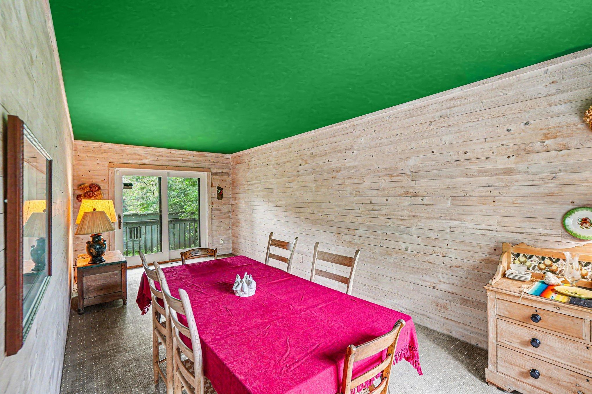 7017 Valley View Road Property Photo 4