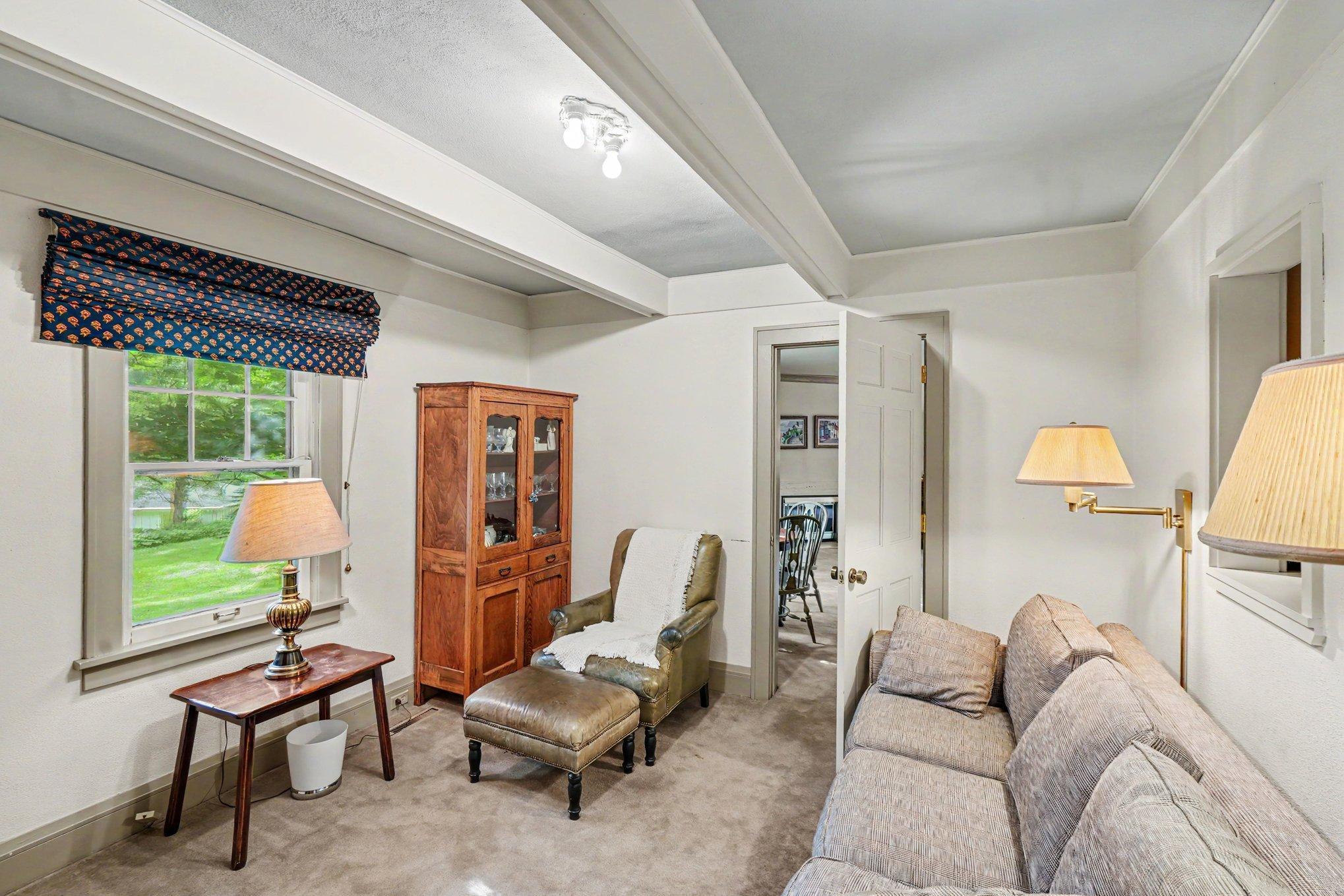 7017 Valley View Road Property Photo 8