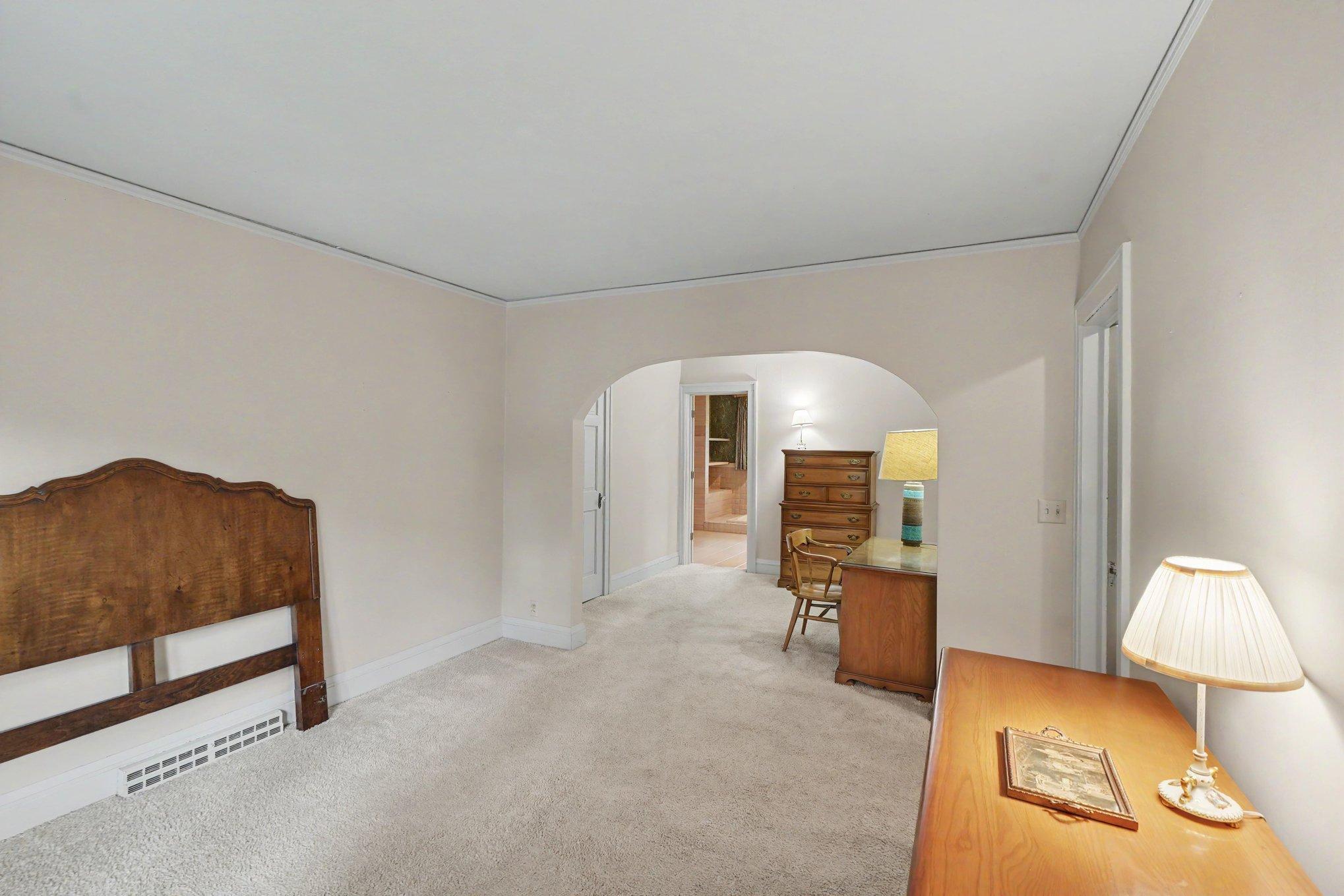 7017 Valley View Road Property Photo 9