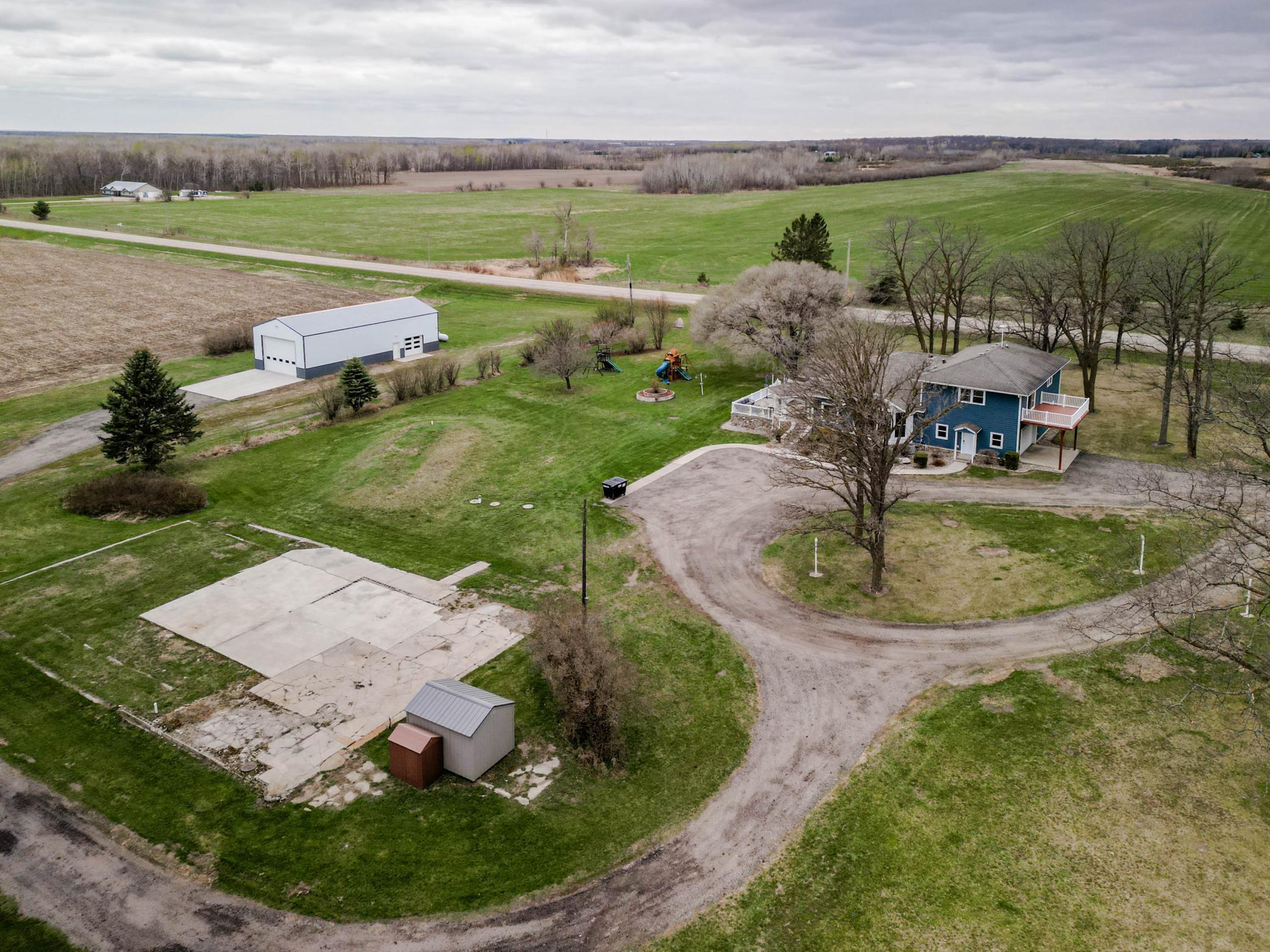 42950 County Highway 19 Property Photo 81