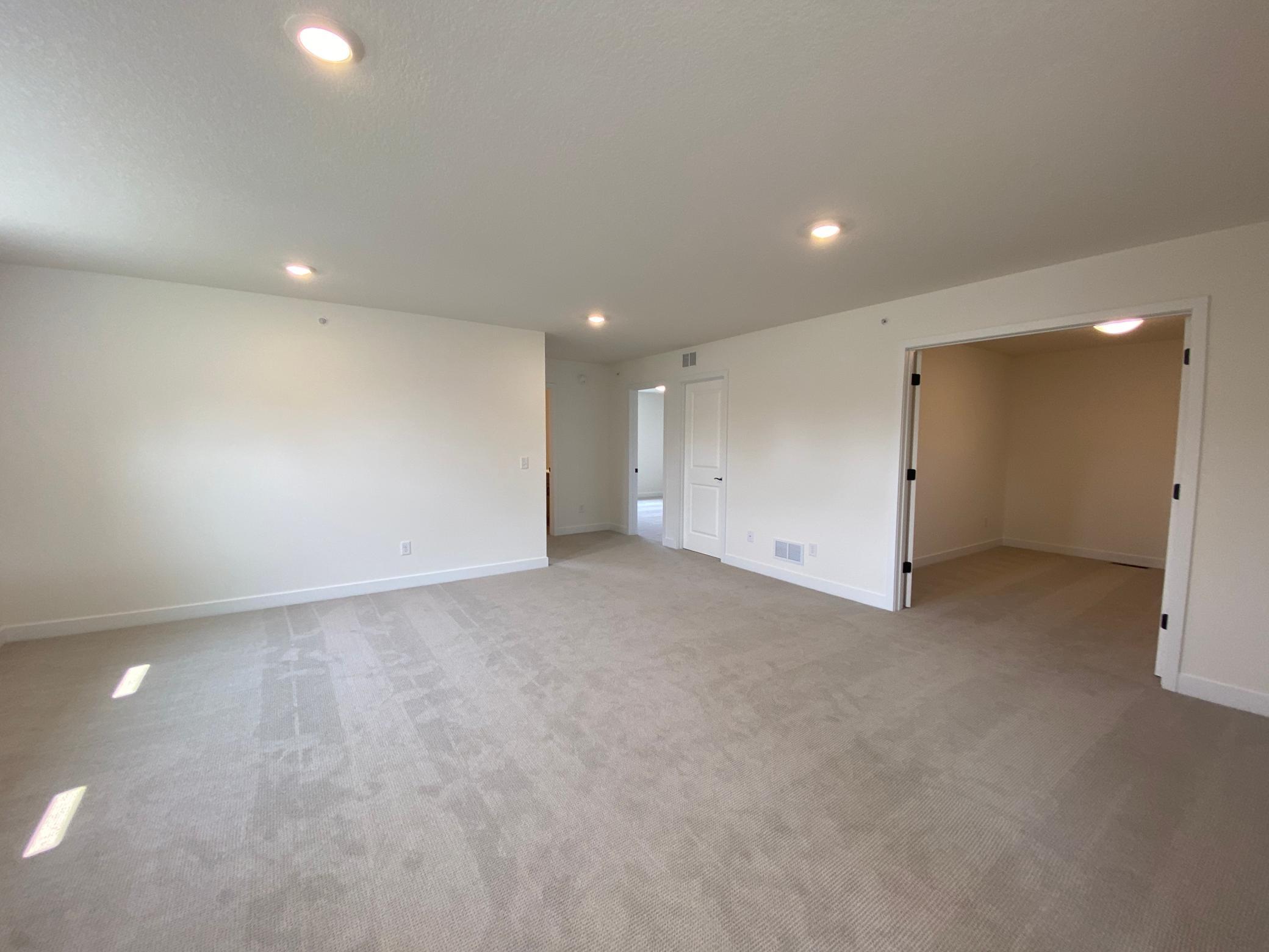 13793 Hollybrook Circle Property Photo 8