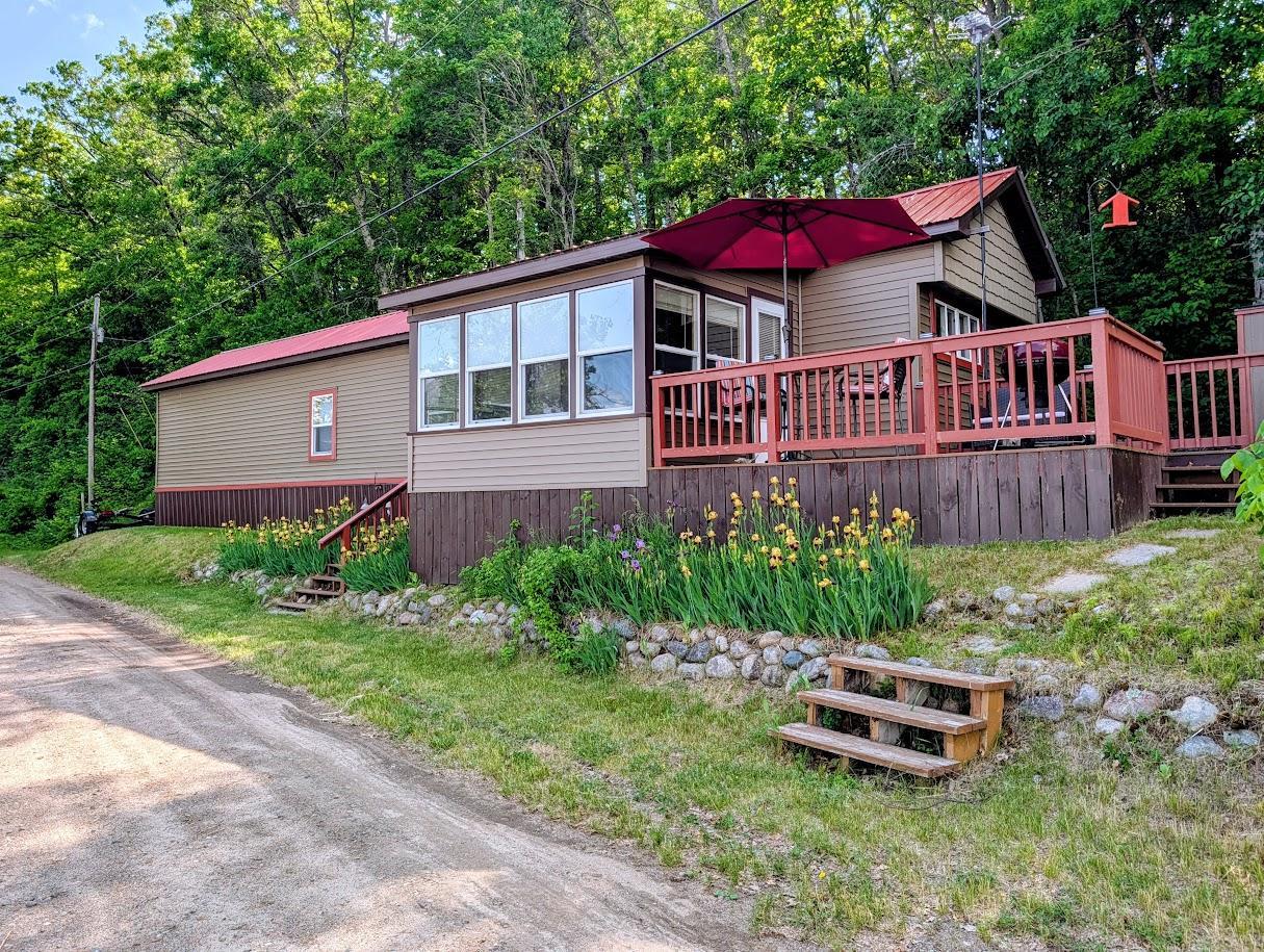 52555 223rd Place Property Photo 2