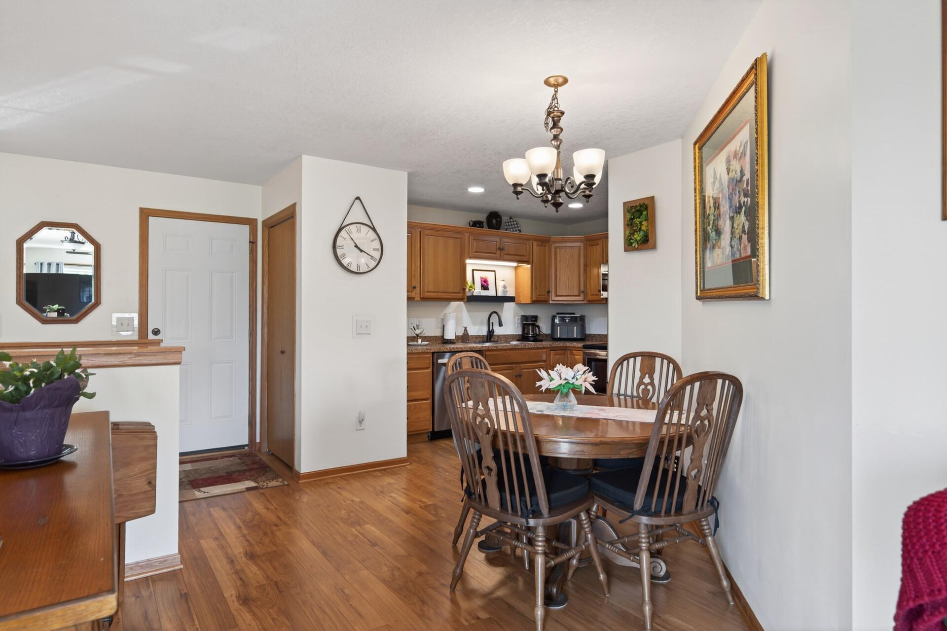 38272 Explorer Circle Property Photo 6