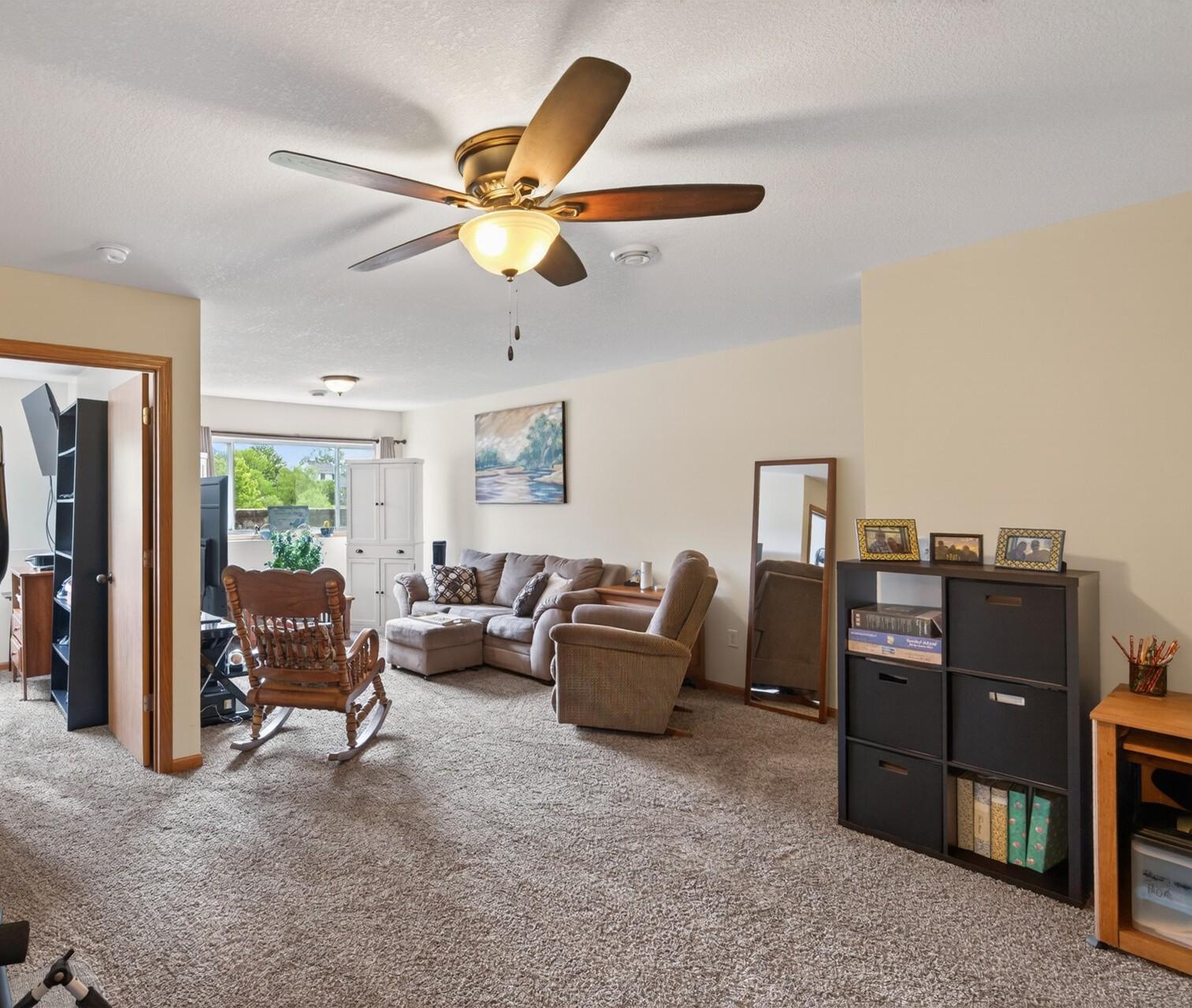 38272 Explorer Circle Property Photo 20