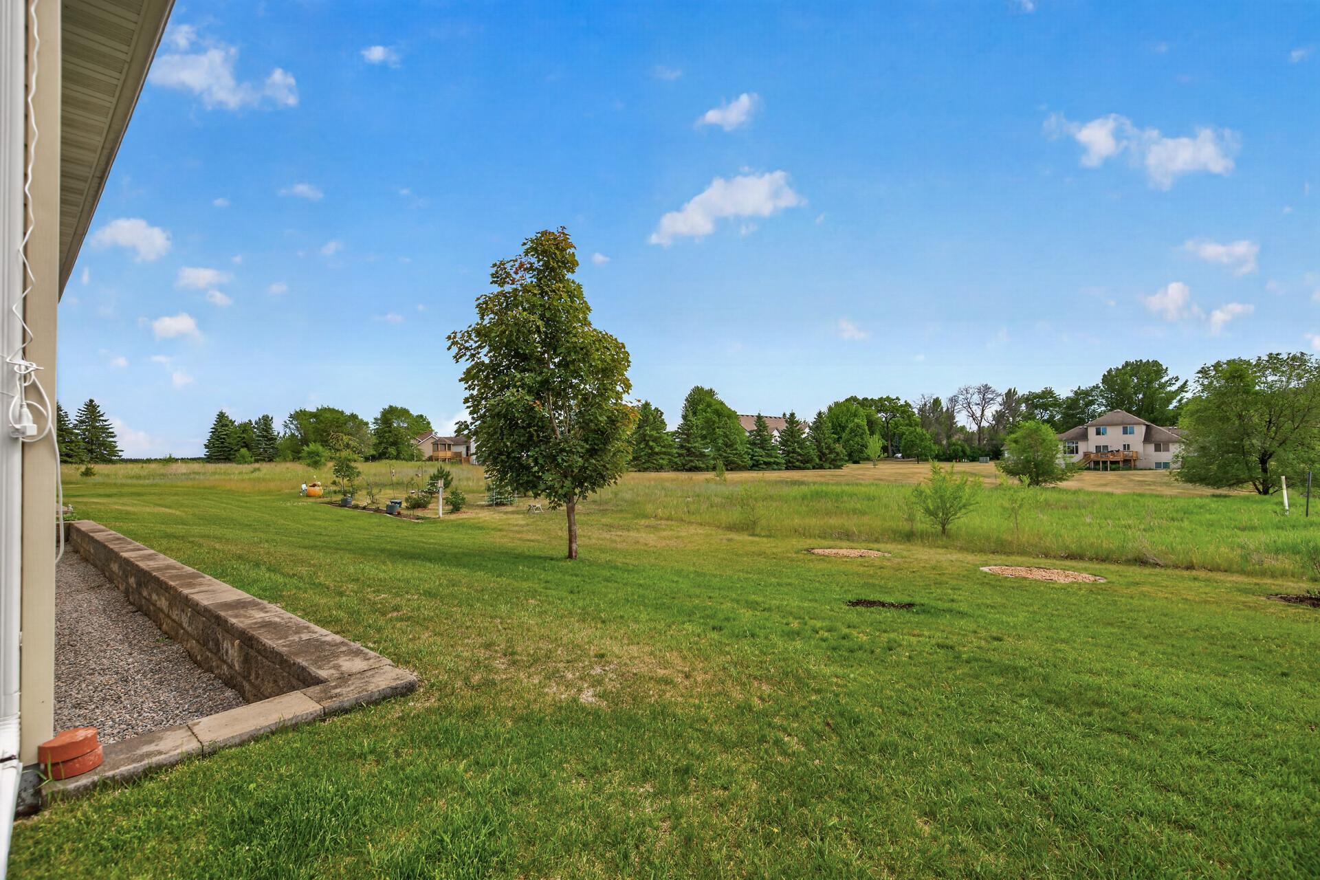 38272 Explorer Circle Property Photo 28