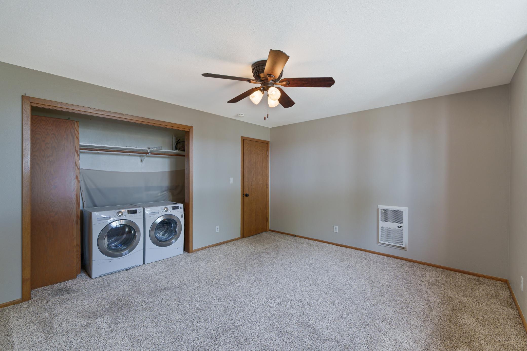 813 6th Avenue N B7 Property Photo 10