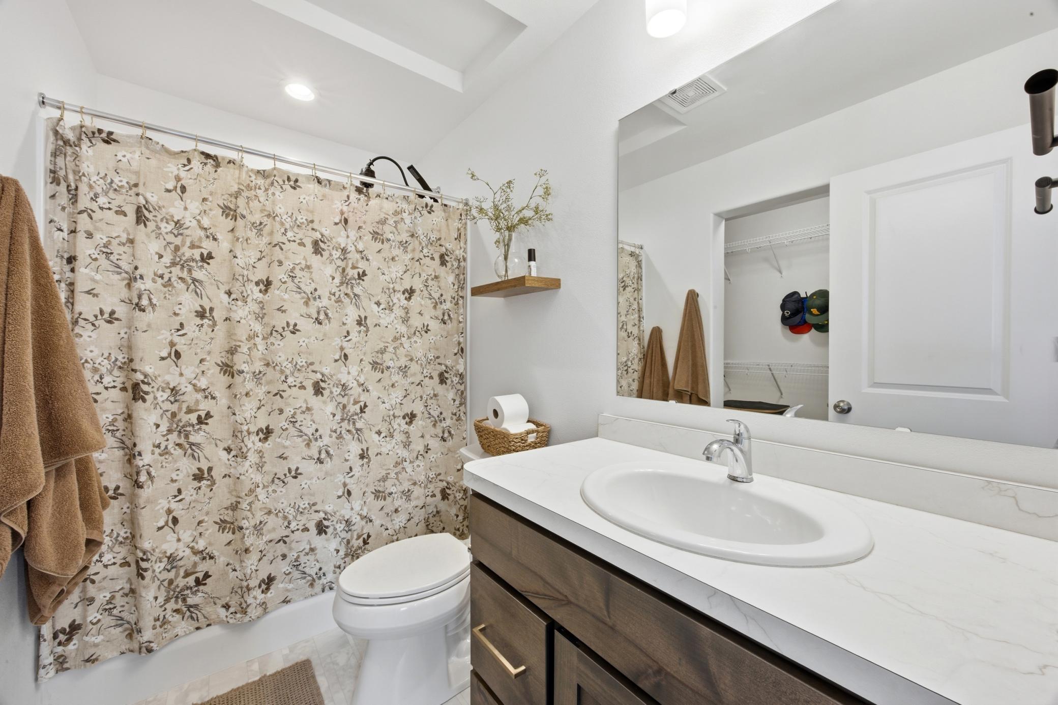 6321 Saint Ann Avenue Property Photo 17