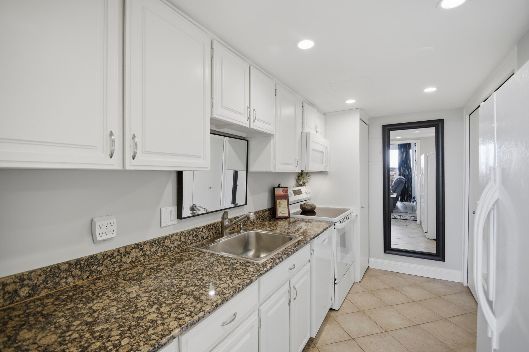 207 5th Avenue Sw 901 Property Photo 14