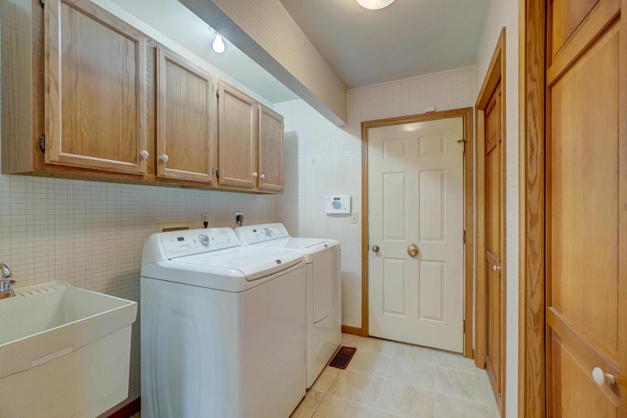 7669 Minar Avenue N Property Photo 21