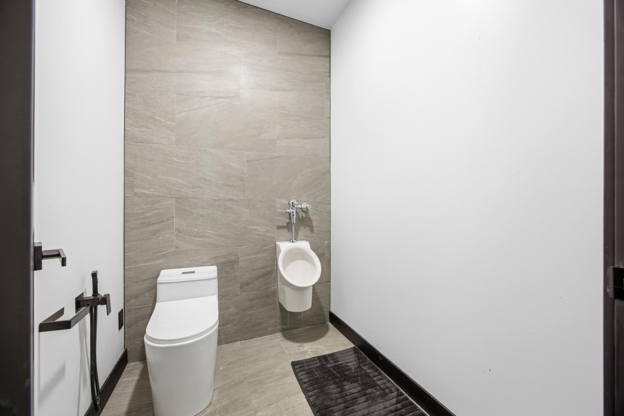 826 Shorewood Drive Property Photo 33