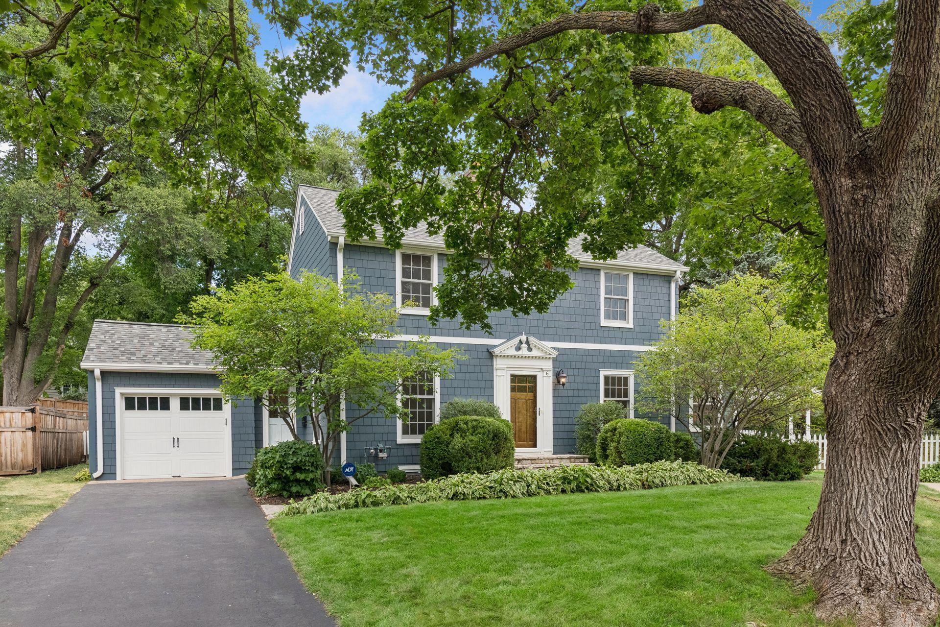6 Edina Court Property Photo 1