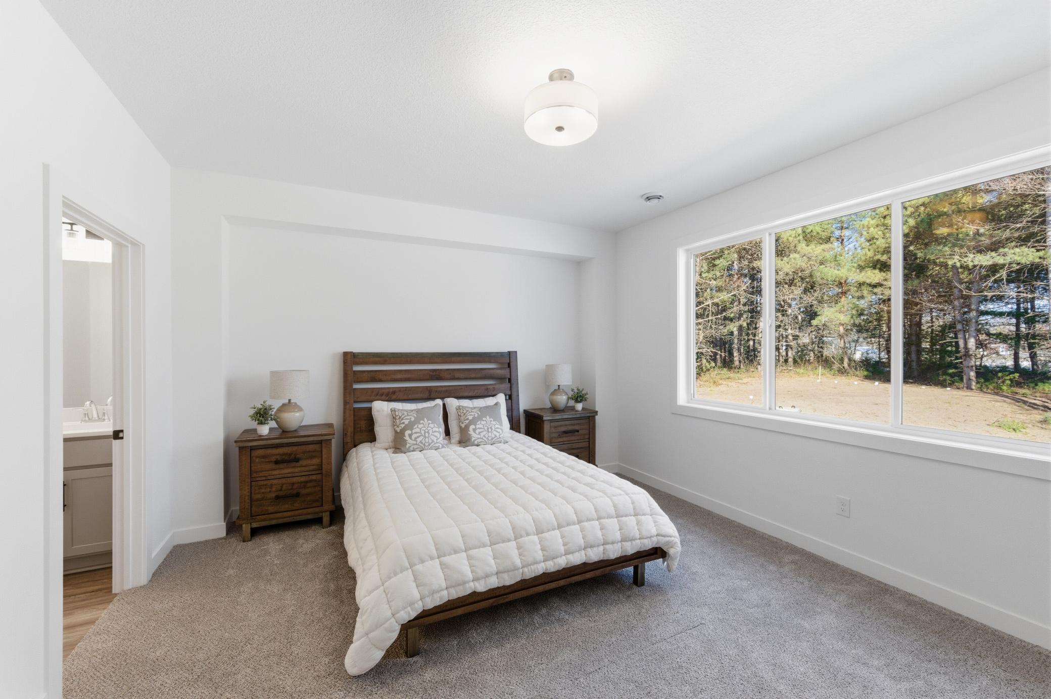 5244 Yorktown Court Ne Property Photo 17