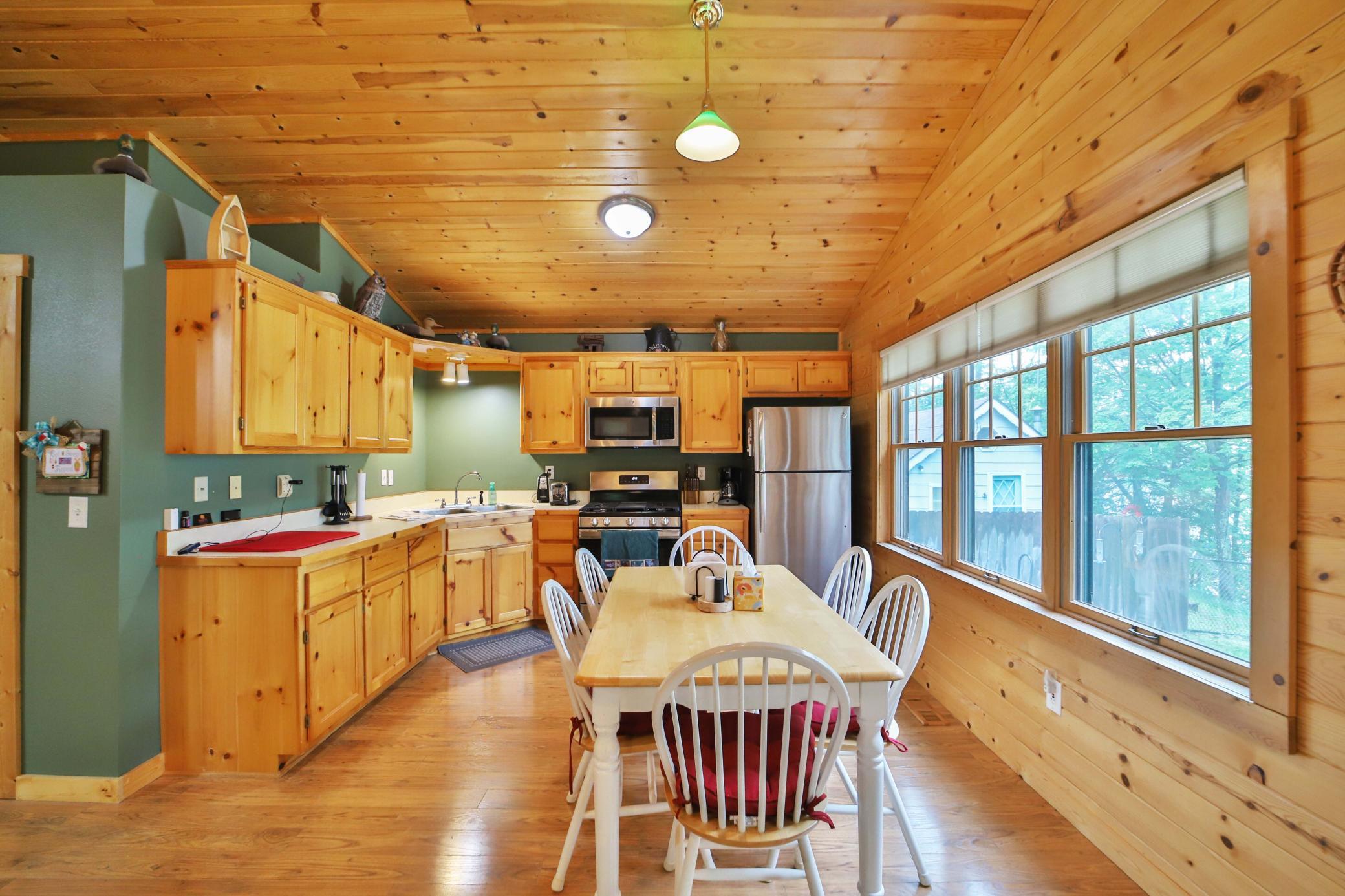 28064 Birch Haven Road Property Photo 6