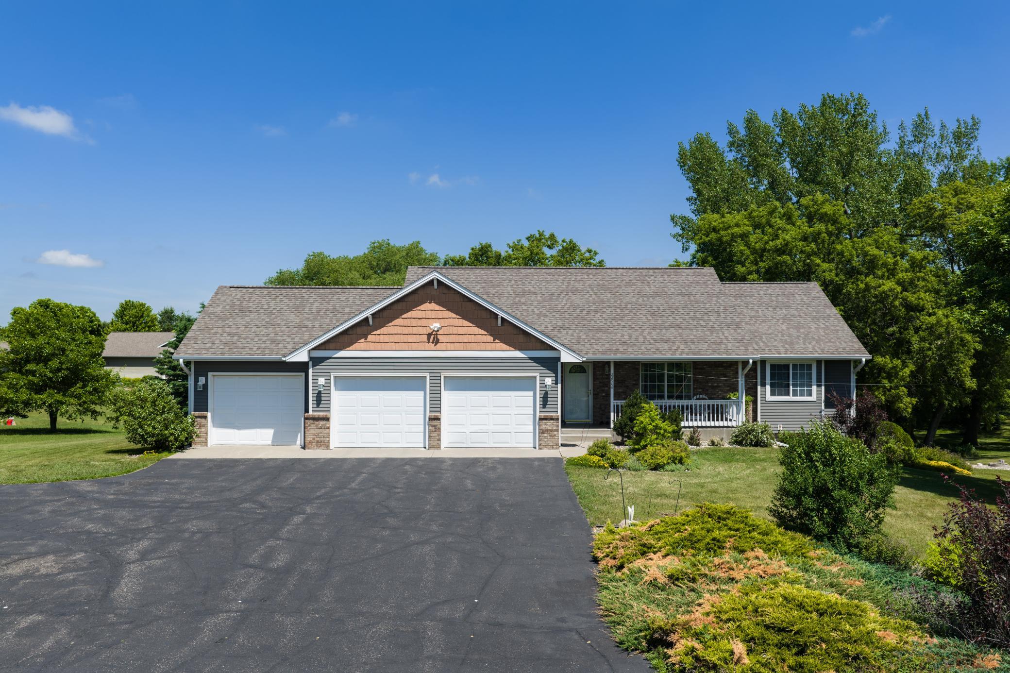 22906 Turtle Creek Circle Property Photo 2