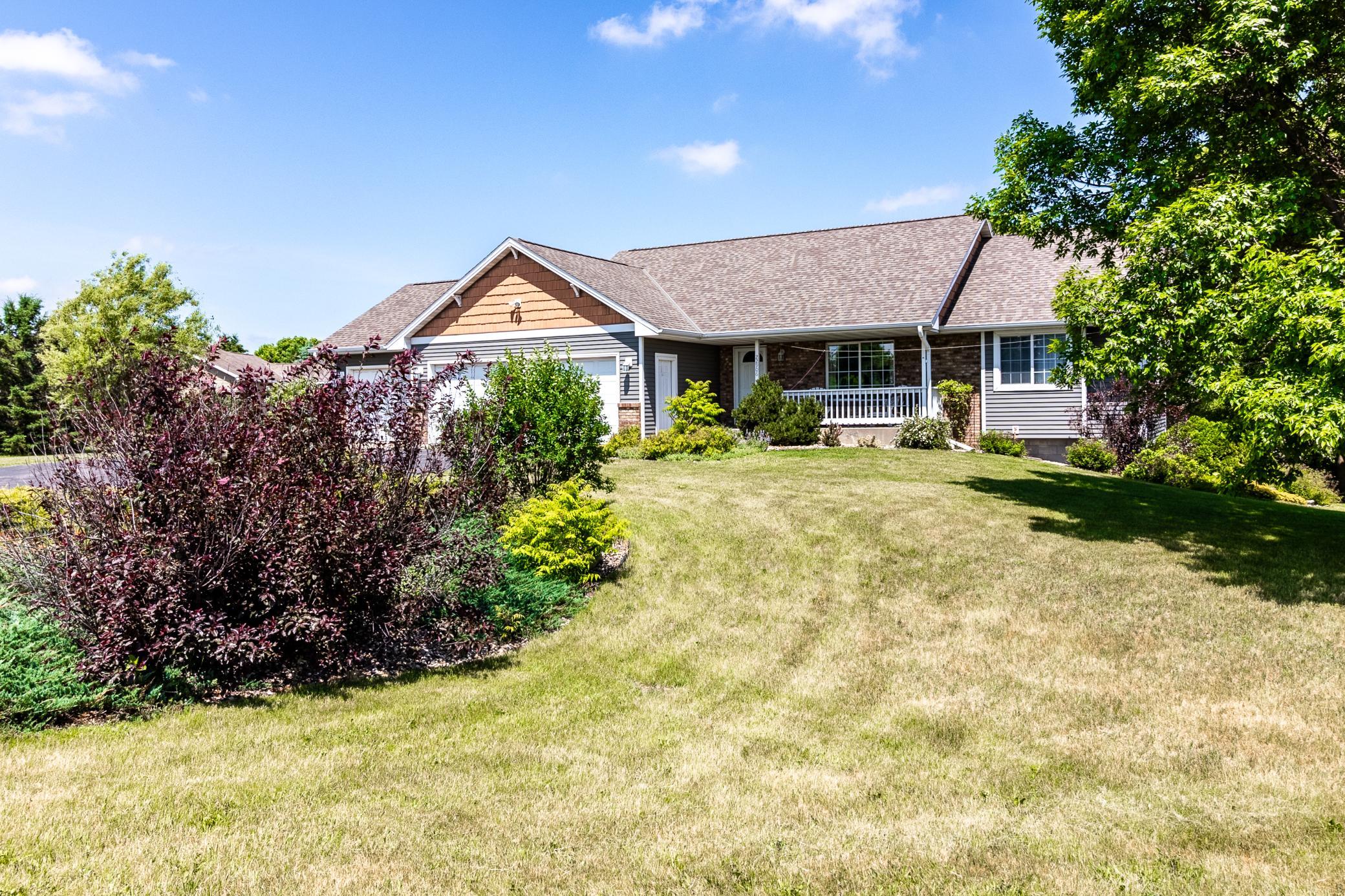 22906 Turtle Creek Circle Property Photo 3