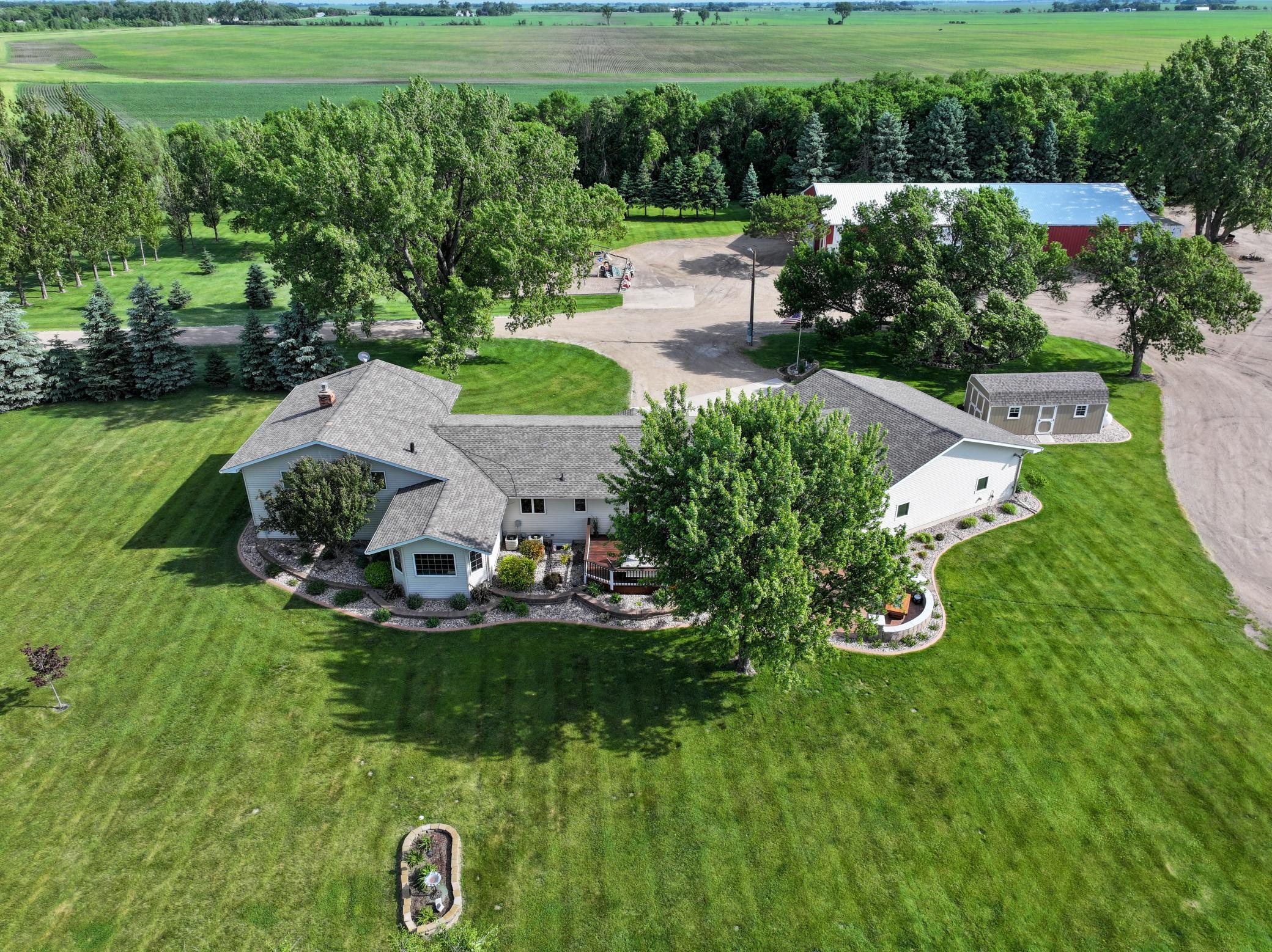 16824 State Highway 9 Property Photo 1