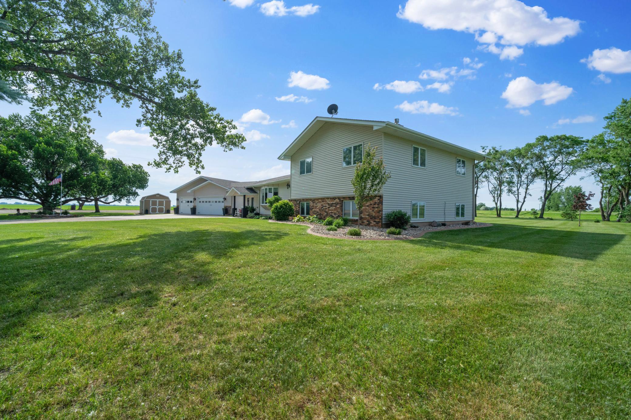 16824 State Highway 9 Property Photo 4