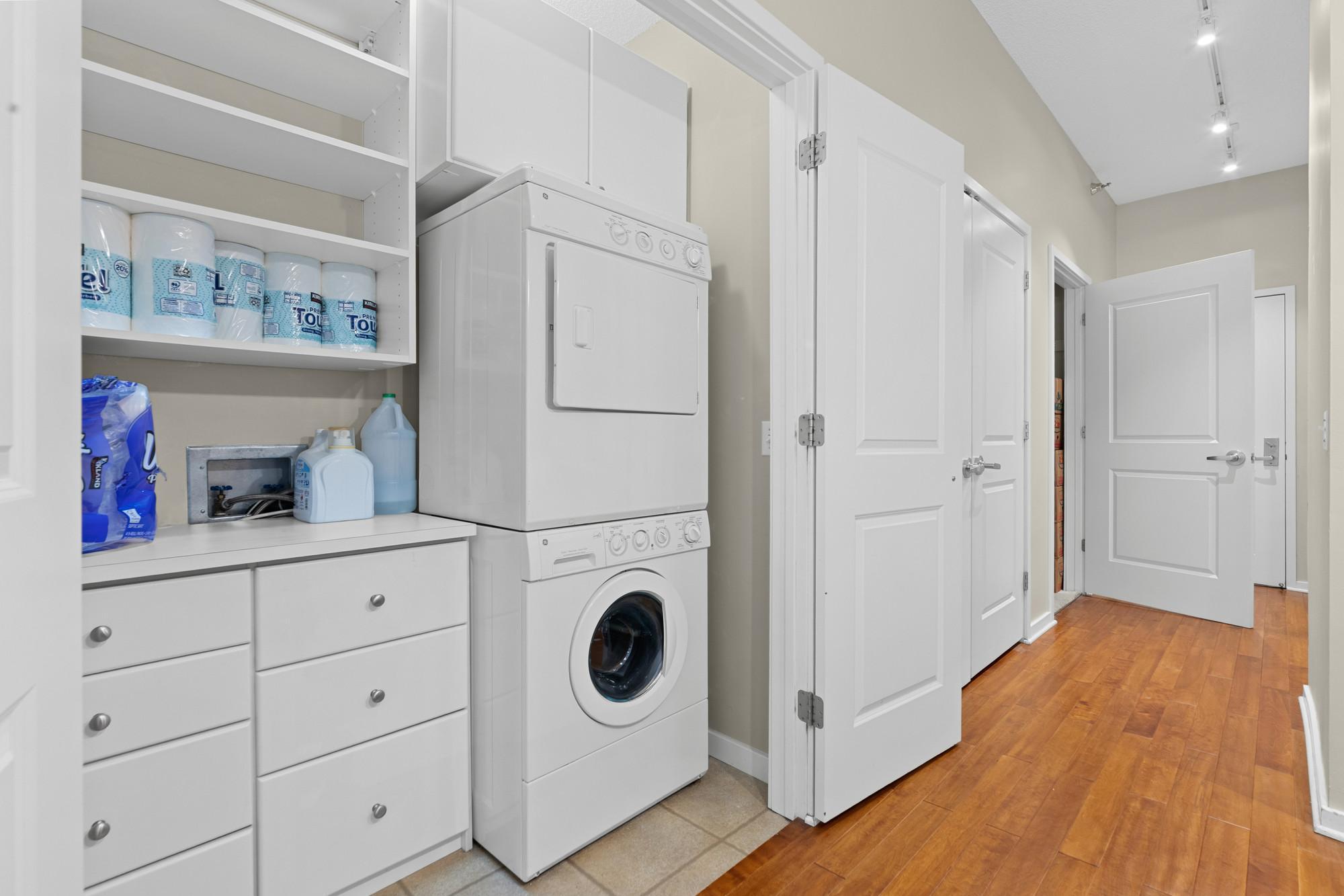 209 8th Street E 305 Property Photo 26
