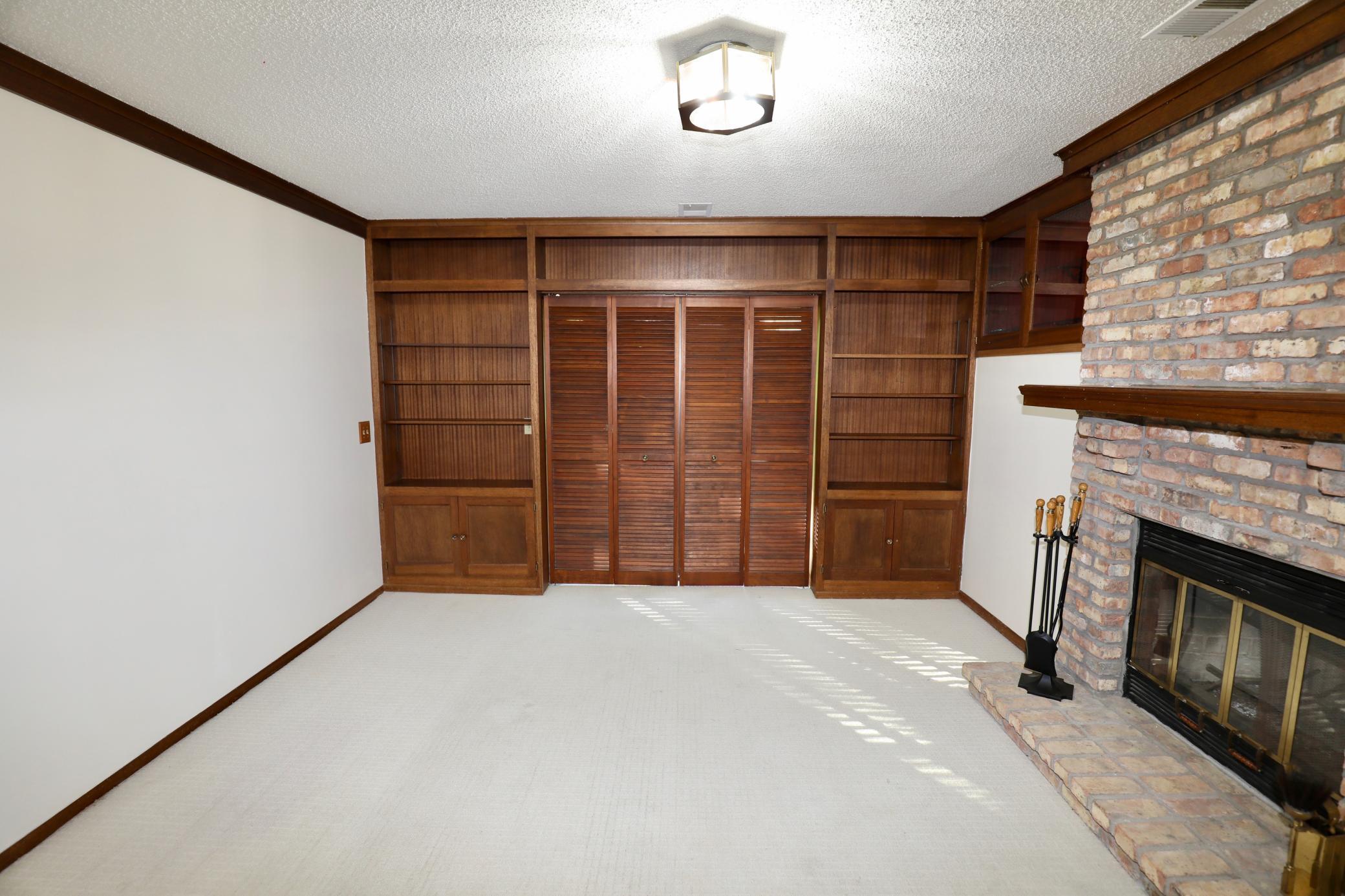 18300 Creeks Bend Drive Property Photo 11