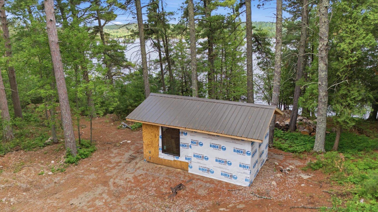 5298 Long Island Property Photo 28