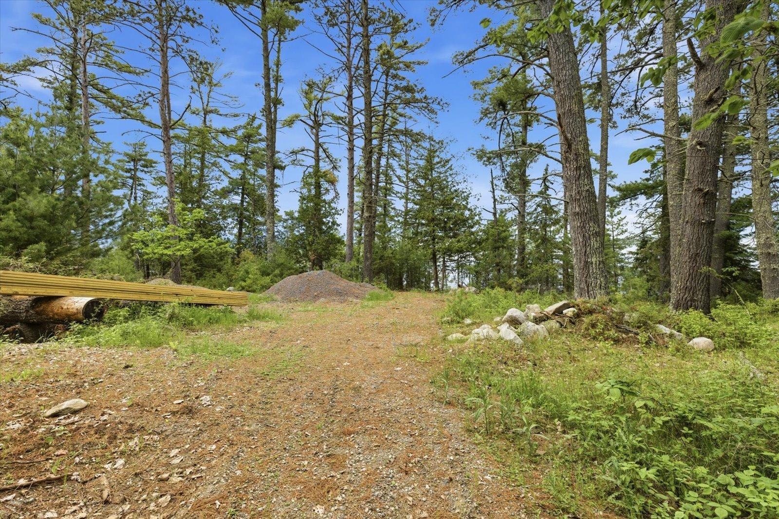 5298 Long Island Property Photo 32