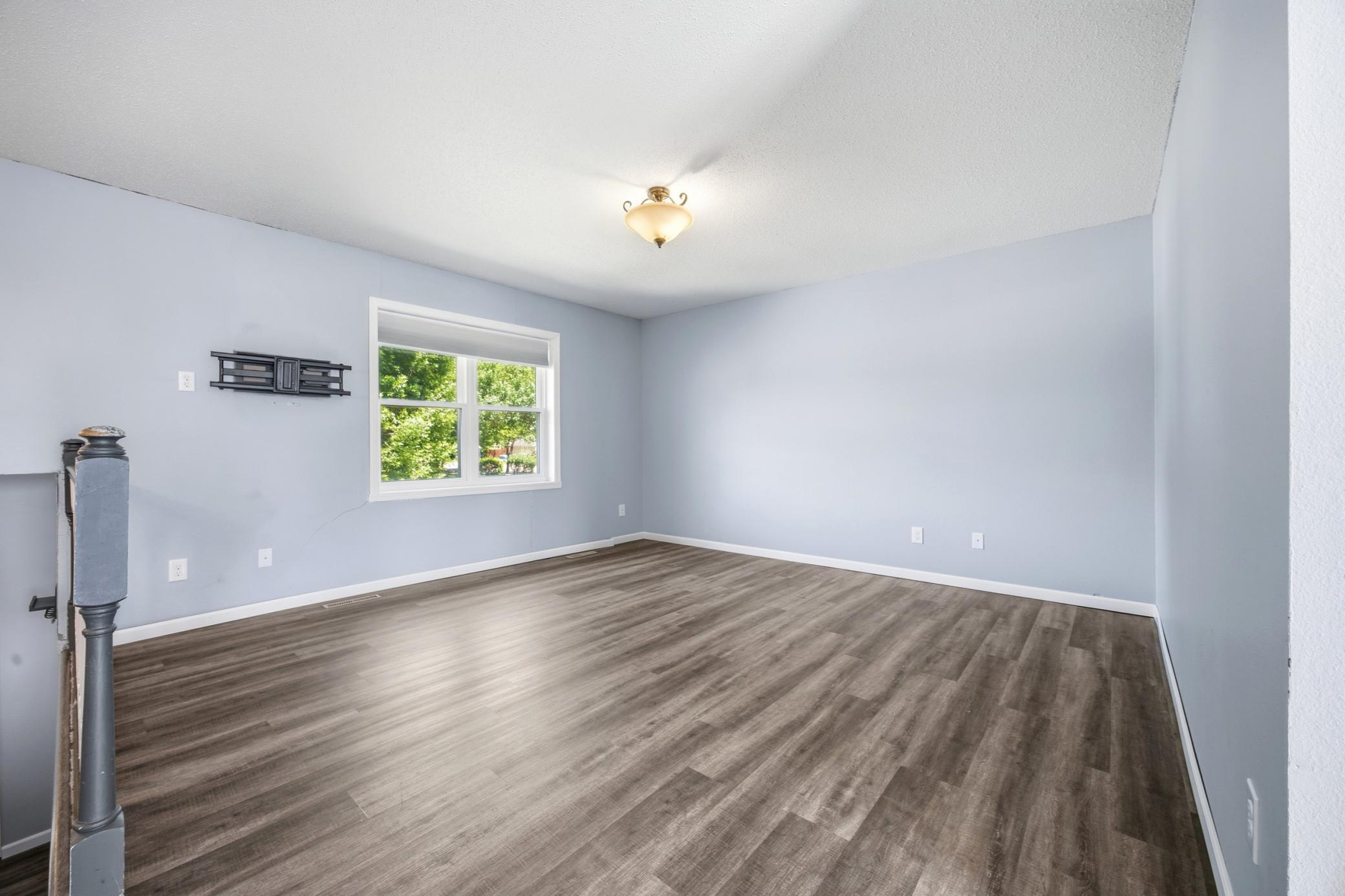 1701 3rd Avenue E Property Photo 6
