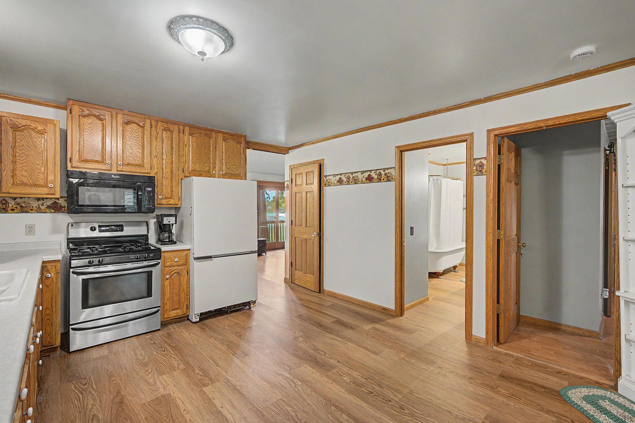 17356 Hiawatha Beach Drive Ne Property Photo 4