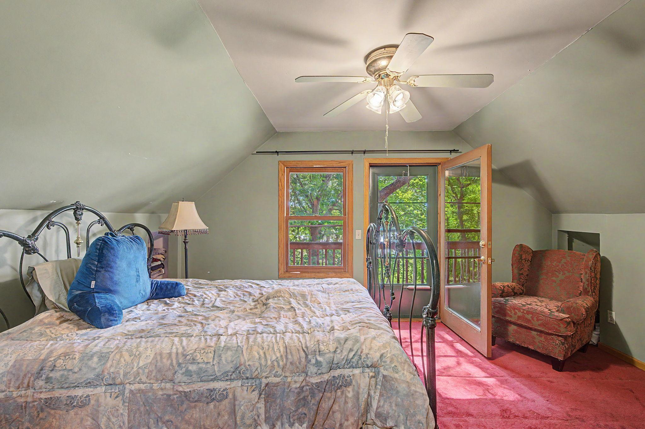 17356 Hiawatha Beach Drive Ne Property Photo 10