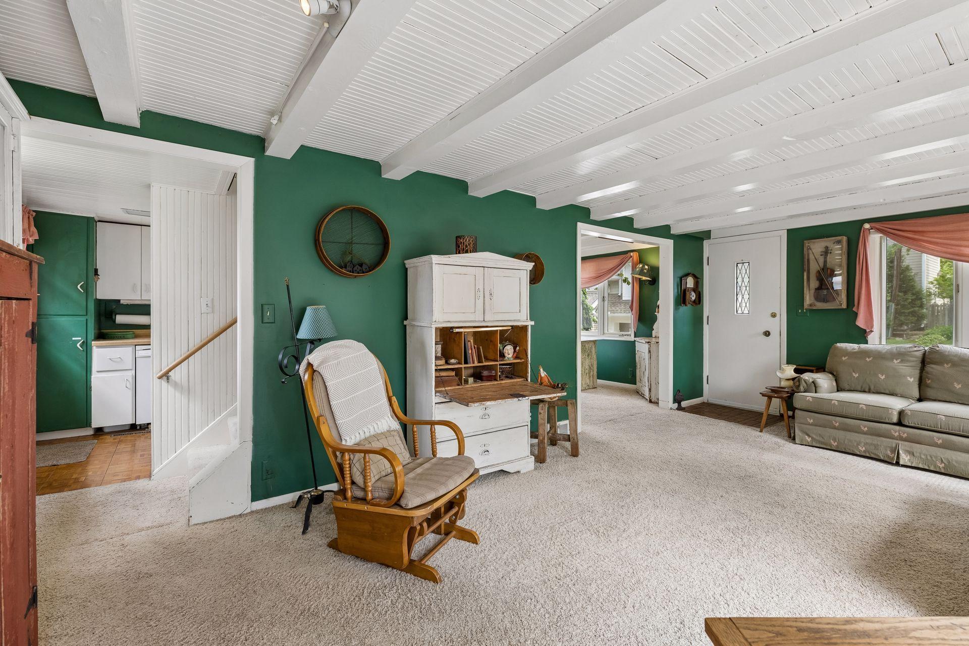 2830 Center Road Property Photo 4
