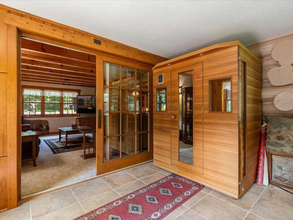 23729 Cooley Drive Property Photo 10