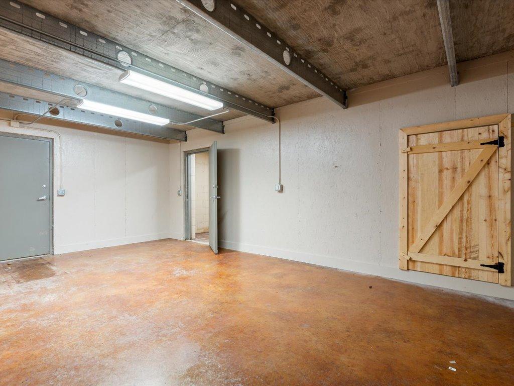 23729 Cooley Drive Property Photo 32
