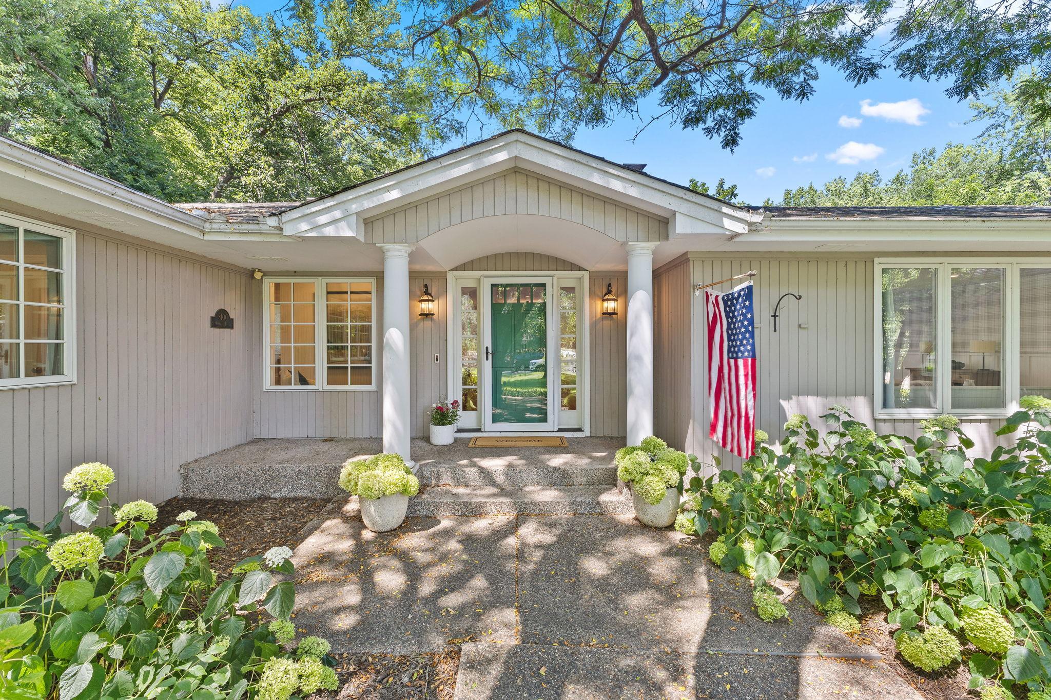 8100 Oakmere Road Property Photo 1