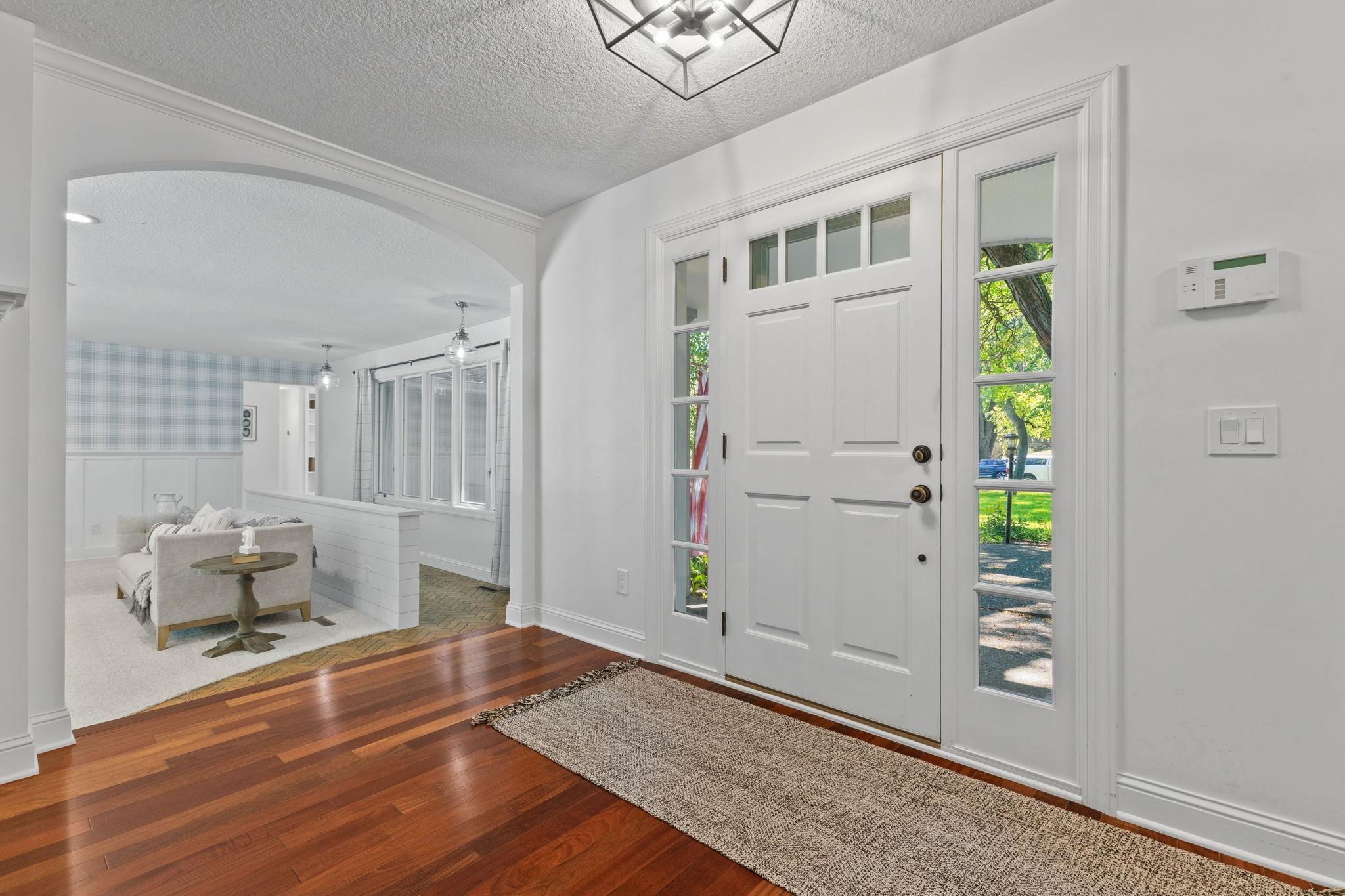 8100 Oakmere Road Property Photo 4