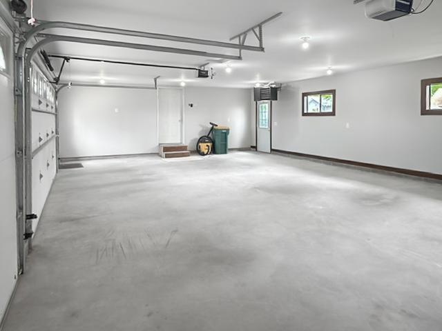 311 S Park Street Property Photo 17