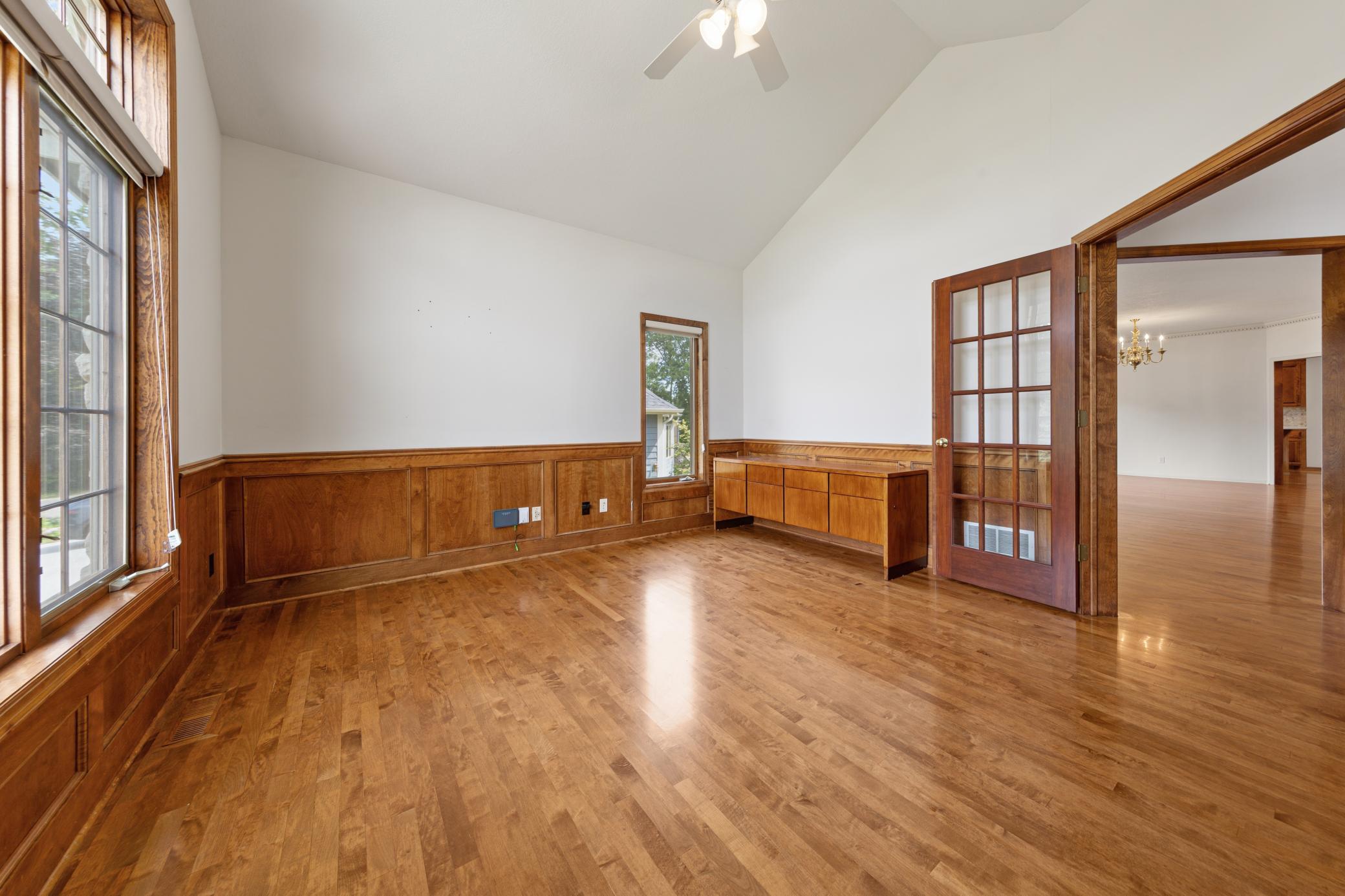 13985 42nd Avenue N Property Photo 14