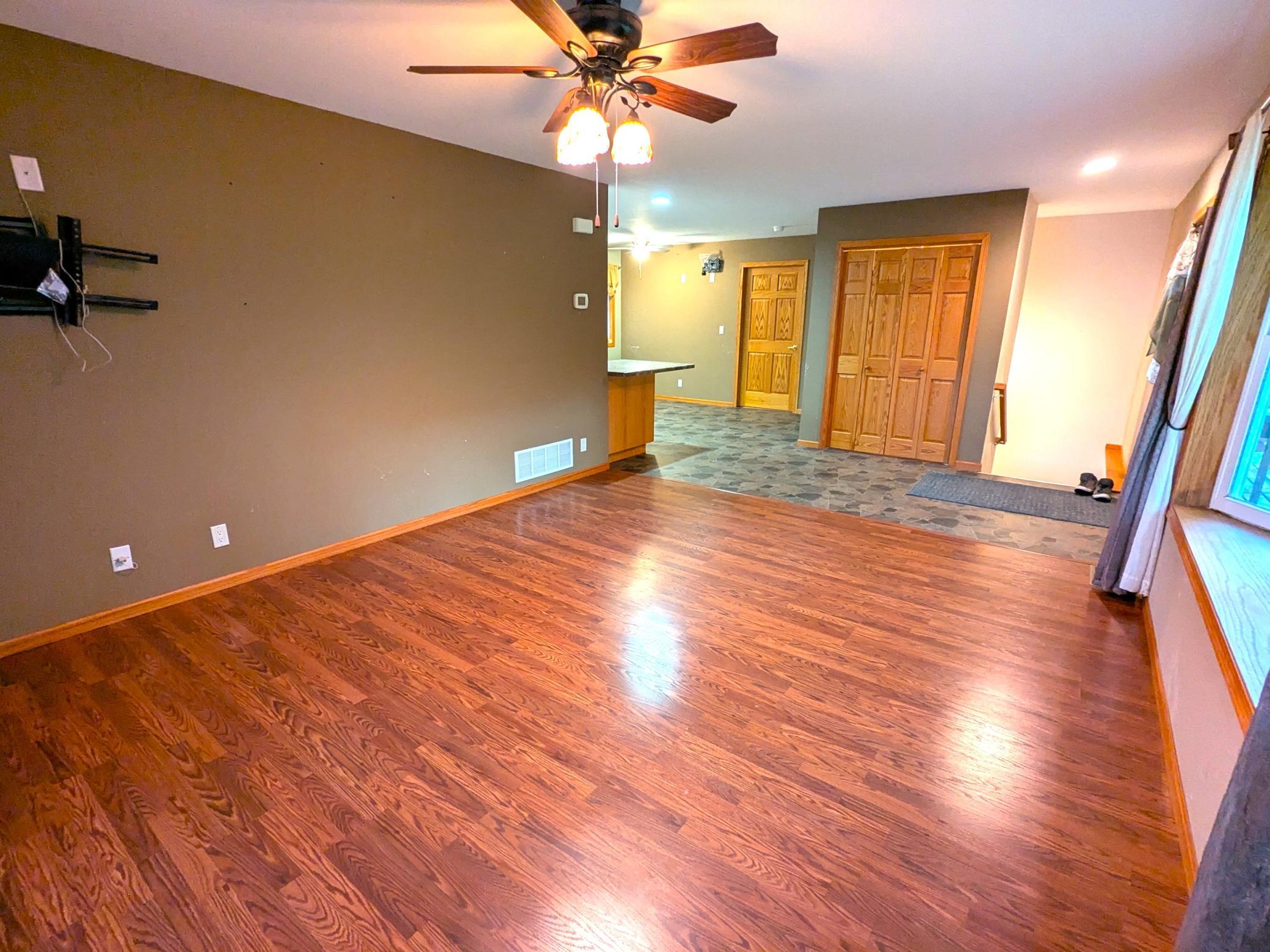 24082 Homer Valley Road Property Photo 4