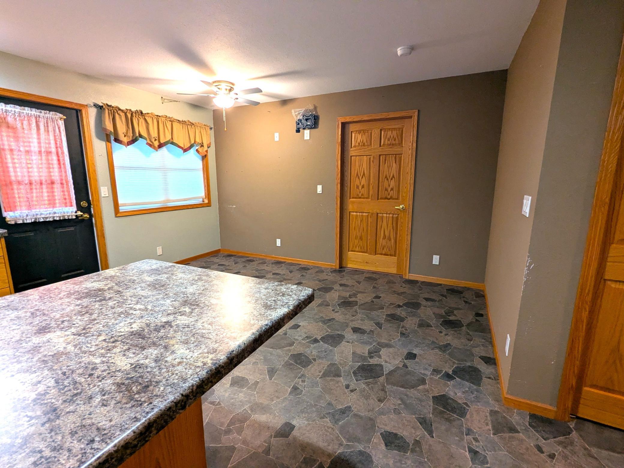 24082 Homer Valley Road Property Photo 7