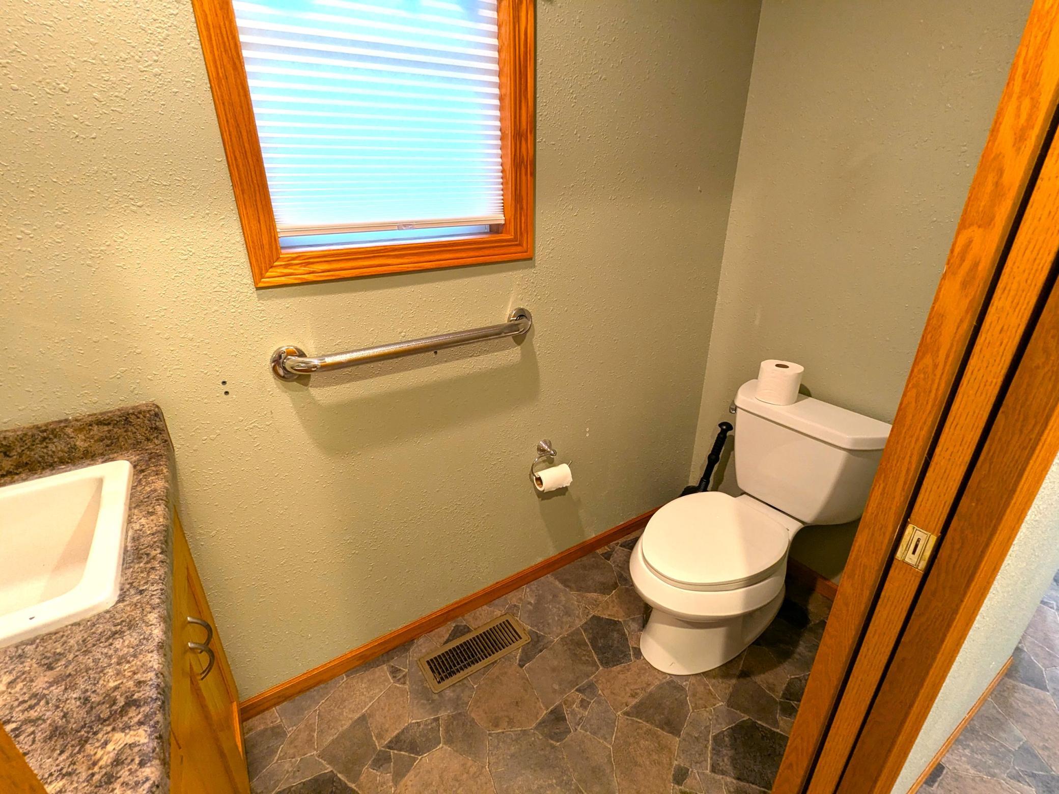 24082 Homer Valley Road Property Photo 9