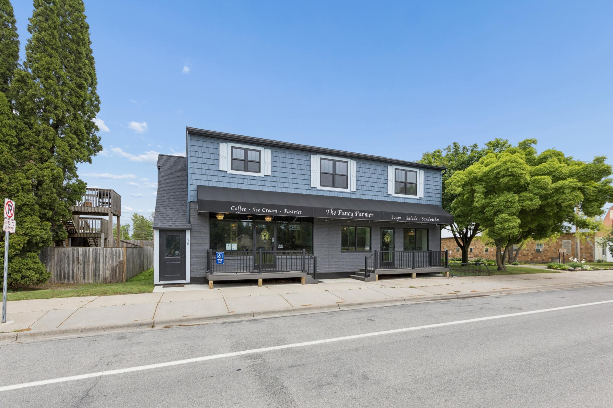 150 Broadway Street E Property Photo 1
