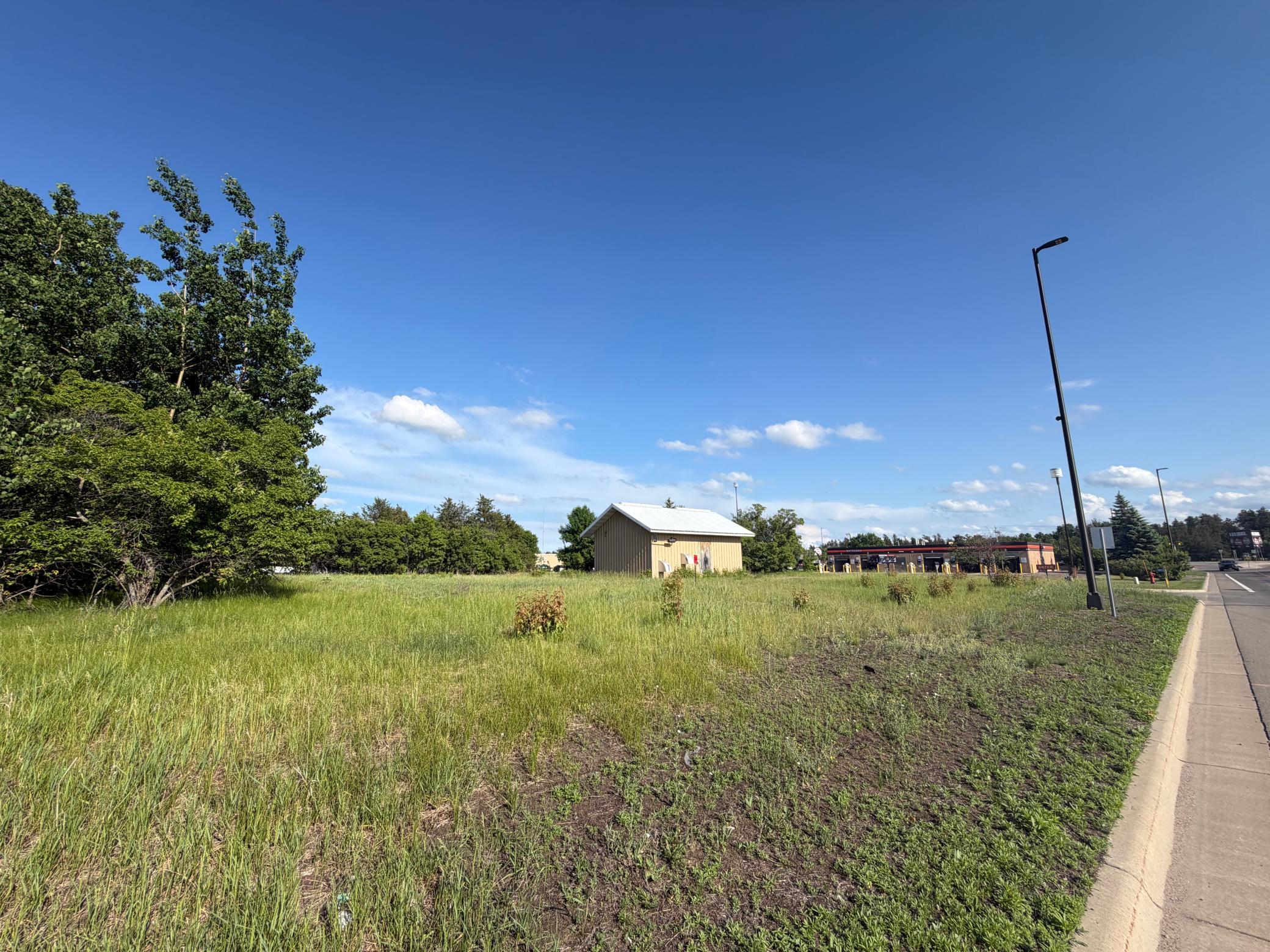 200 Golf Course Road N Property Photo 5