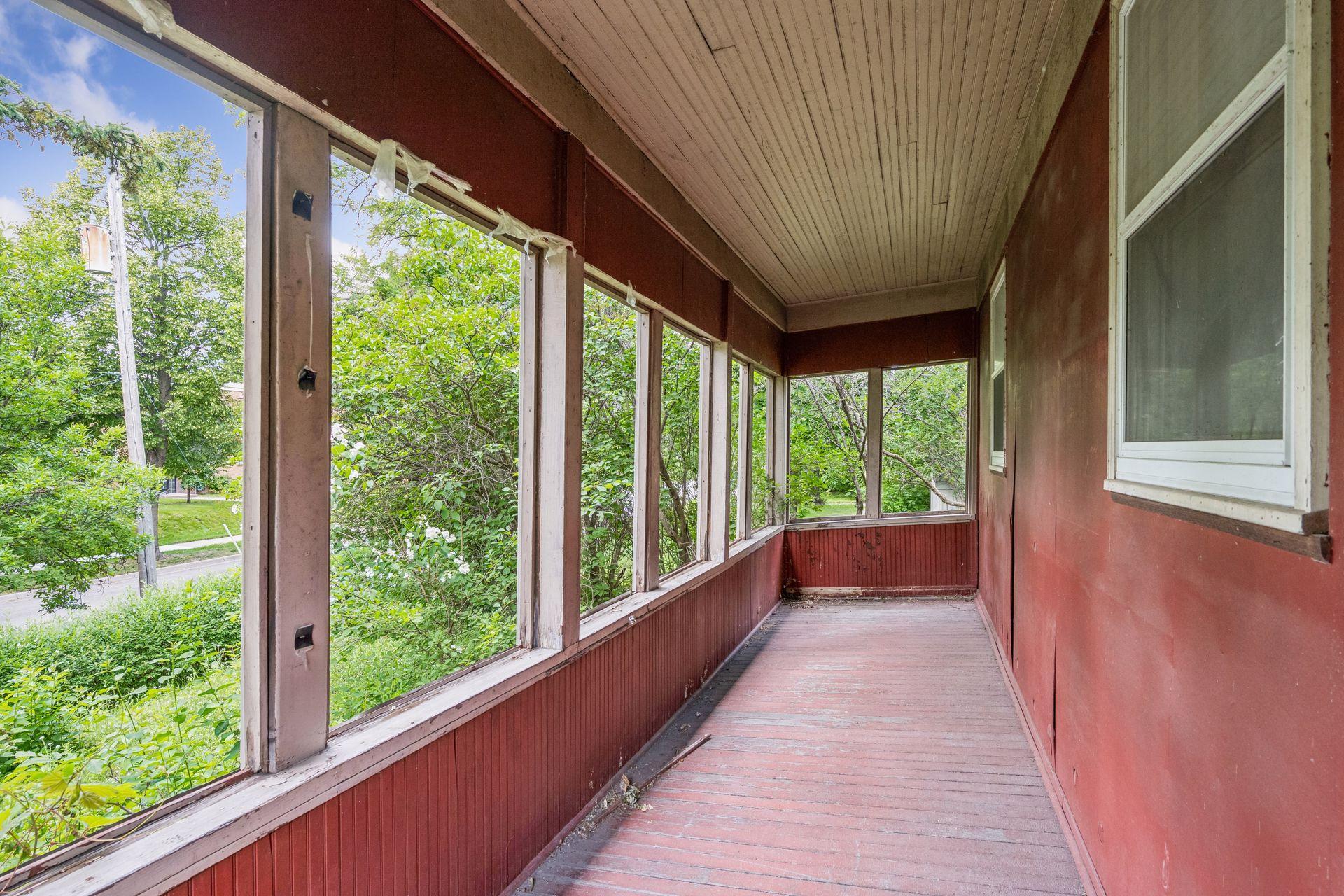516 7th Avenue N Property Photo 4