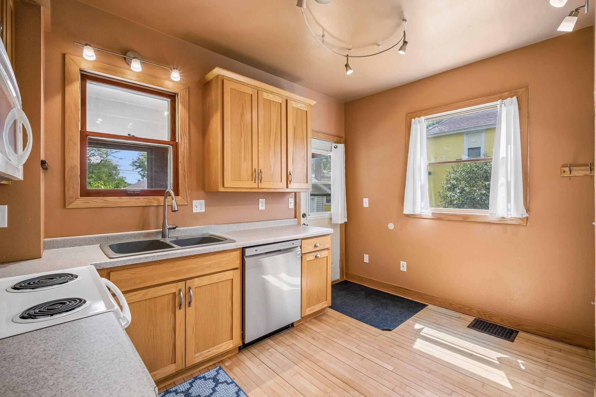 516 7th Avenue N Property Photo 14