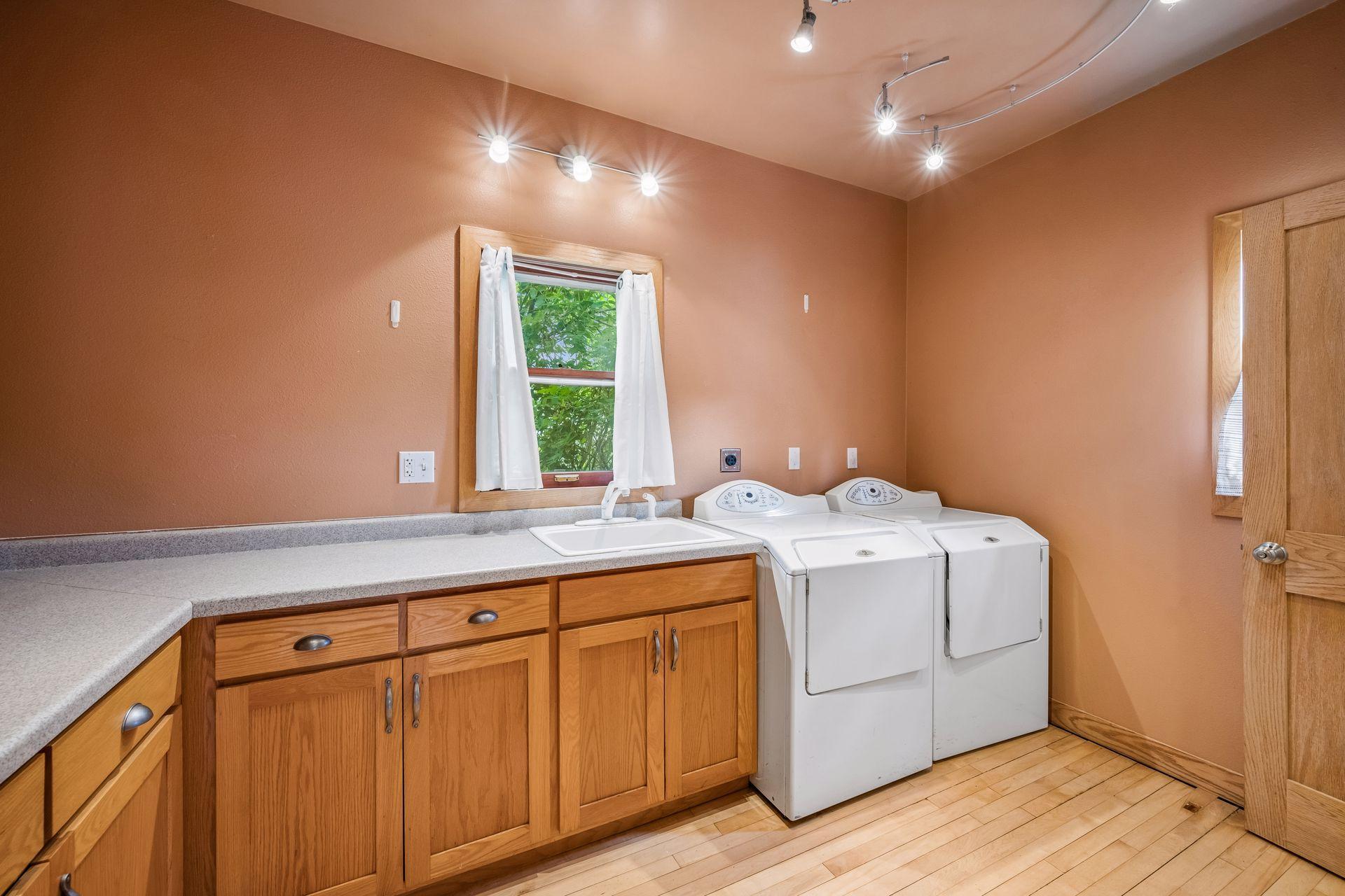 516 7th Avenue N Property Photo 17